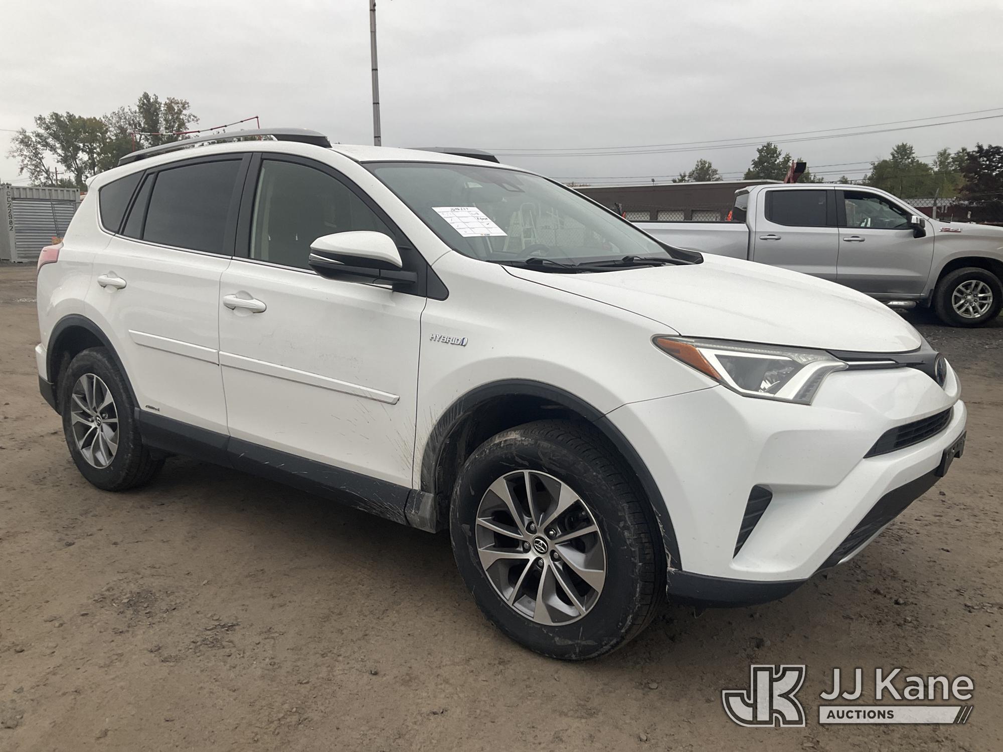 2018 Toyota RAV4 AWD HYBRID