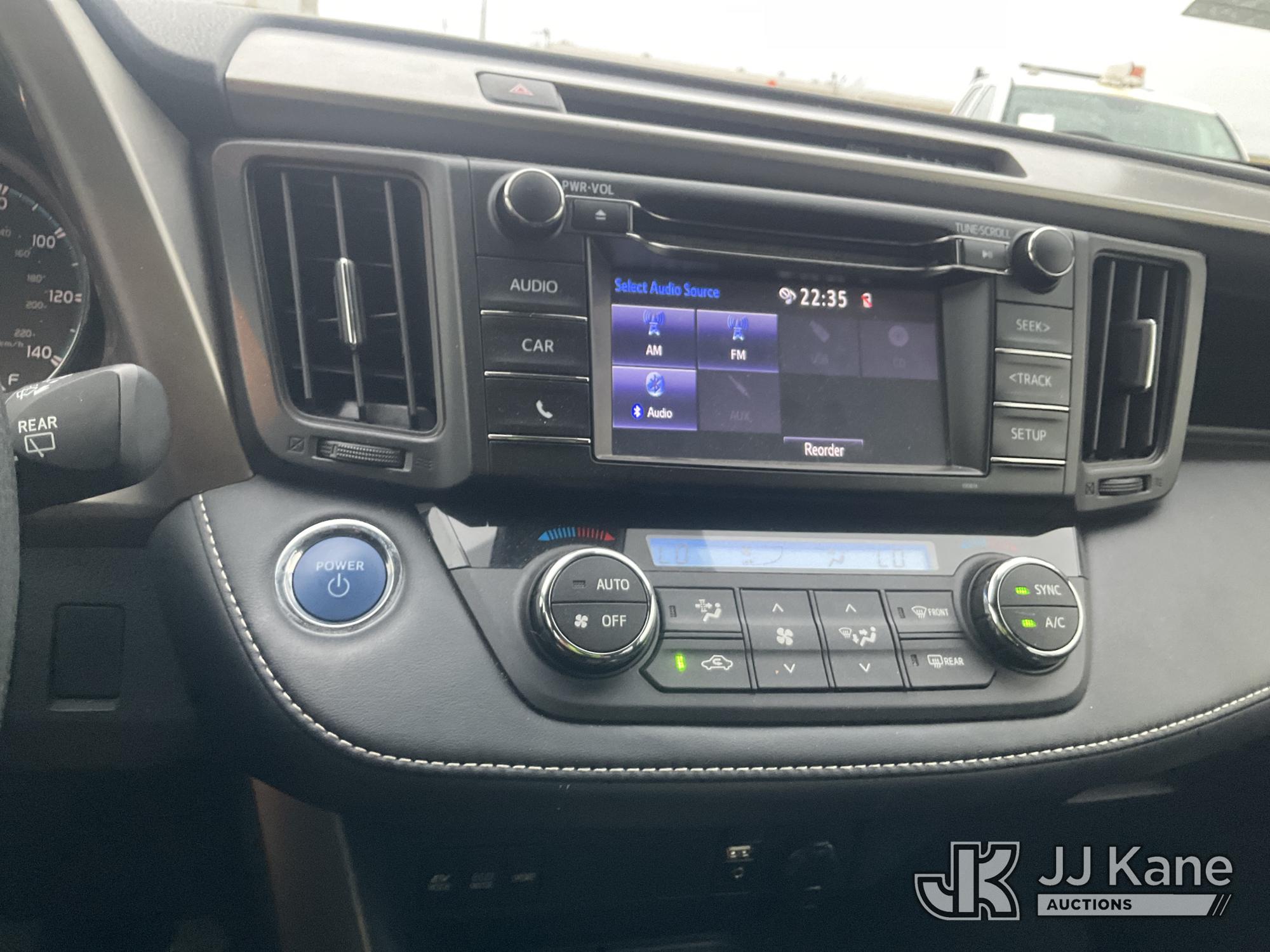 2018 Toyota RAV4 AWD HYBRID
