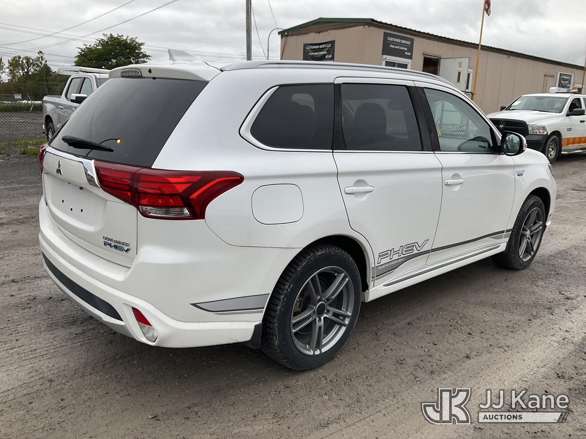 2018 Mitsubishi Outlander PHEV AWD Hybrid
