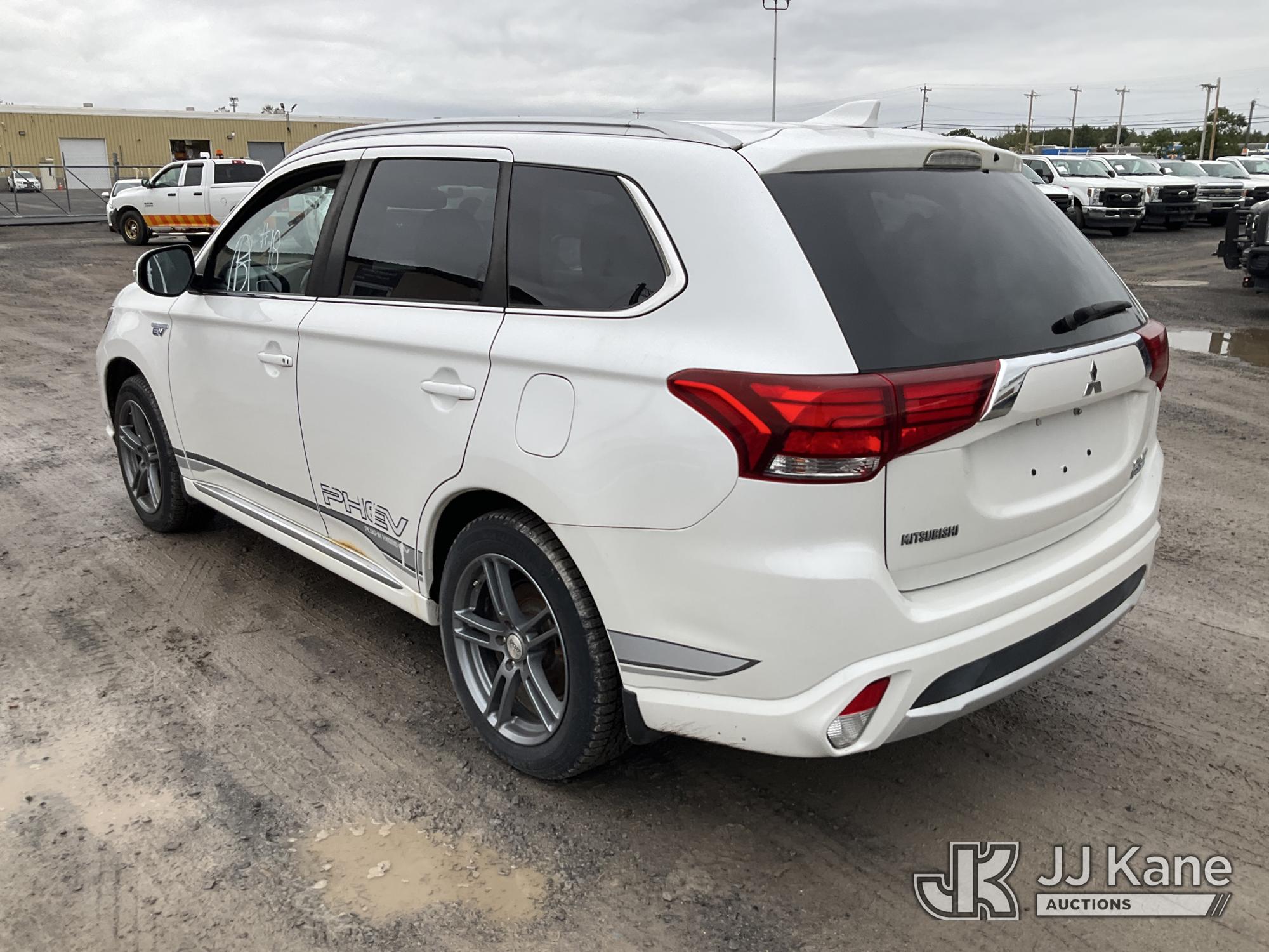 2018 Mitsubishi Outlander PHEV AWD Hybrid