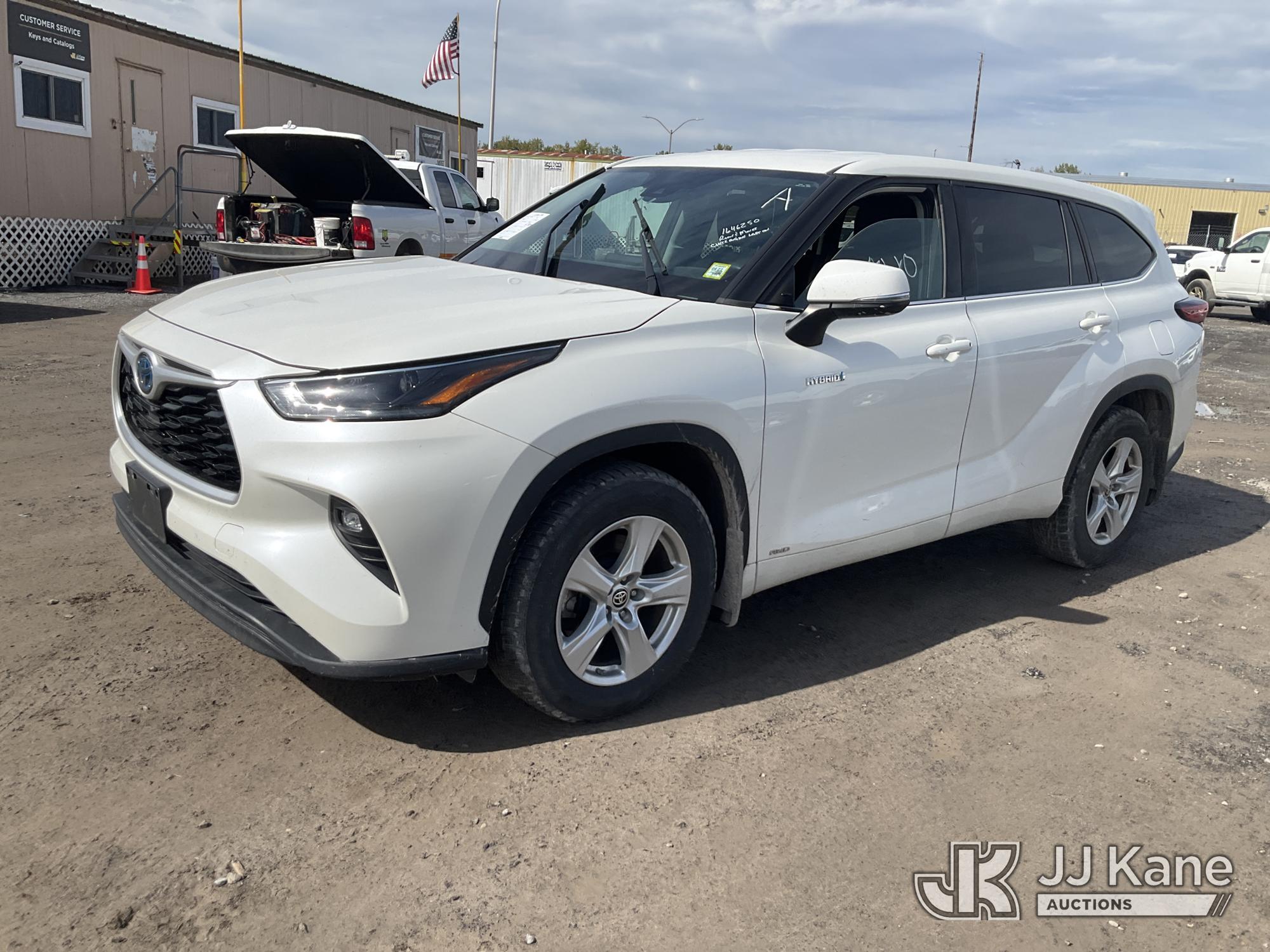 Photo of 2021 Toyota Highlander Hybrid AWD