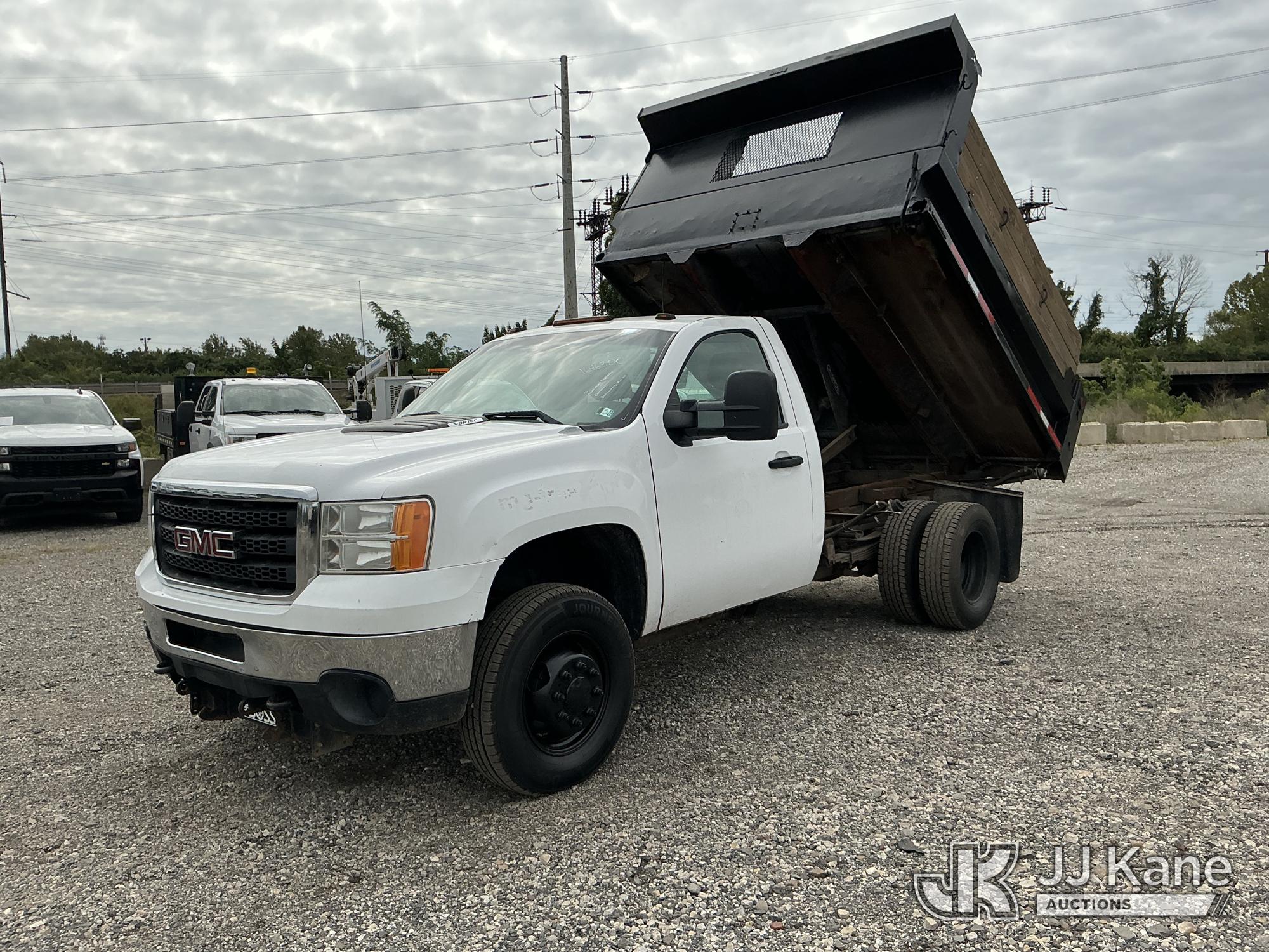 Photo of 2014 GMC Sierra 3500HD 4x4