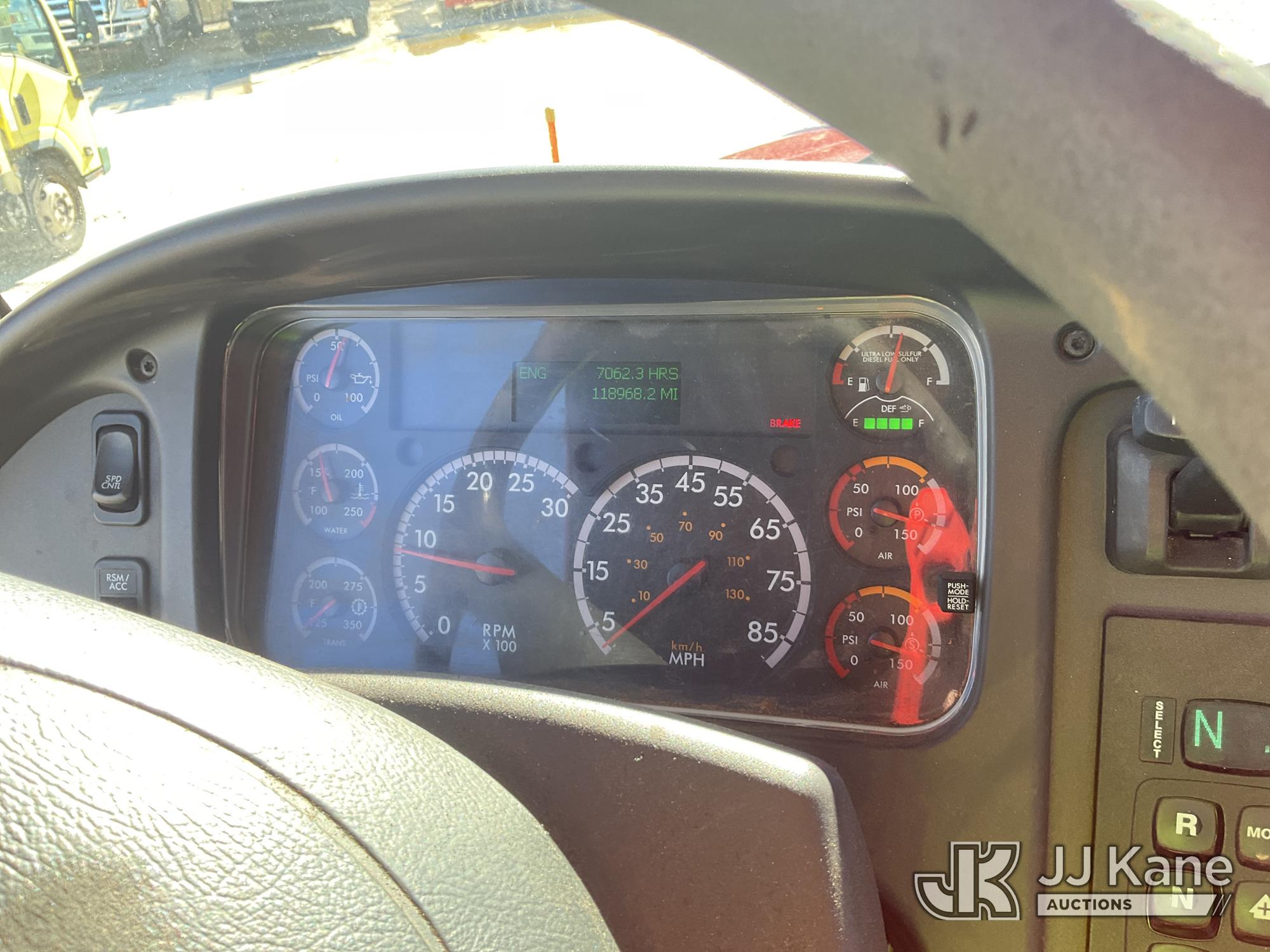 2018 Freightliner 108SD
