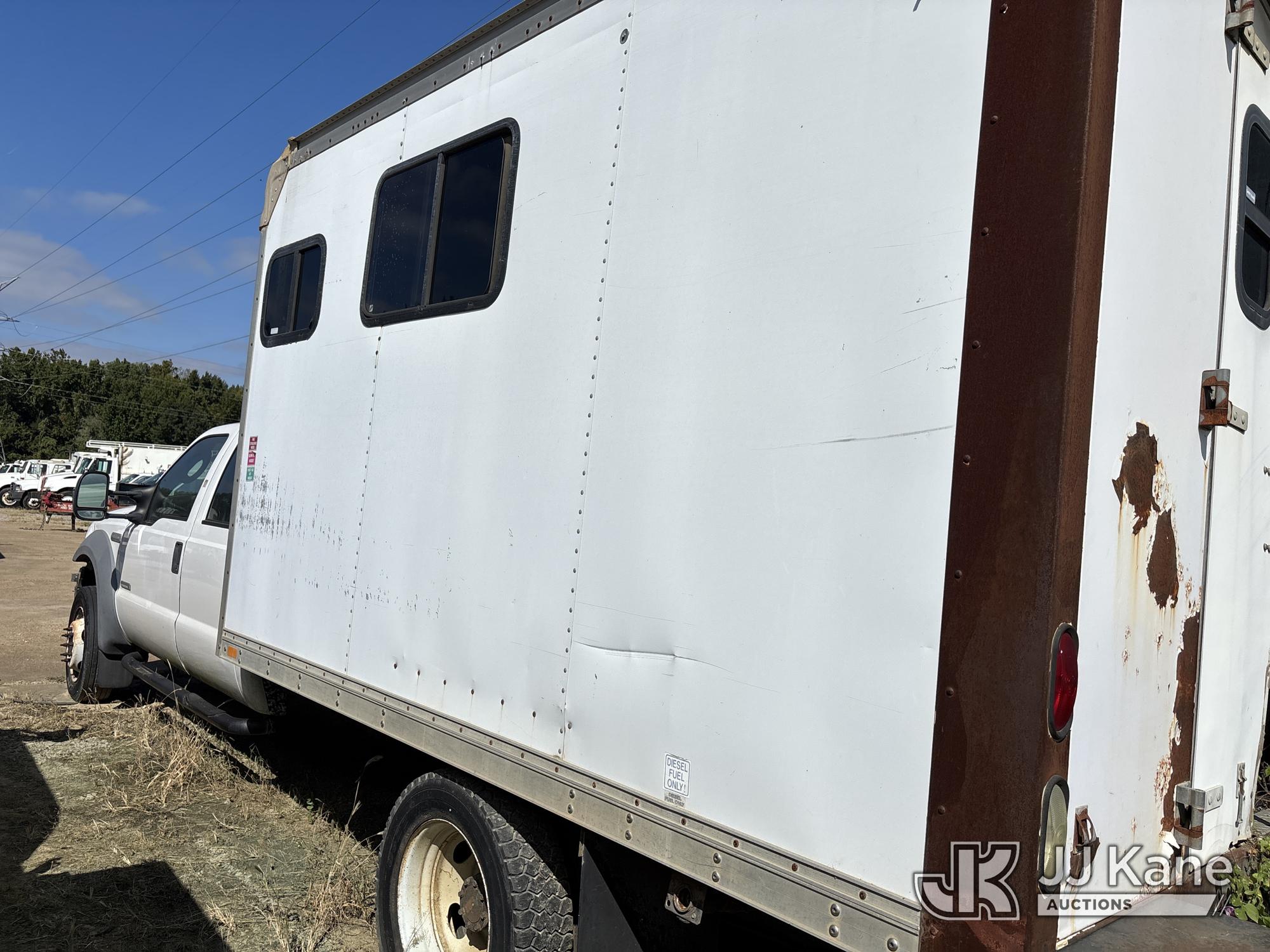 2005 Ford F-550