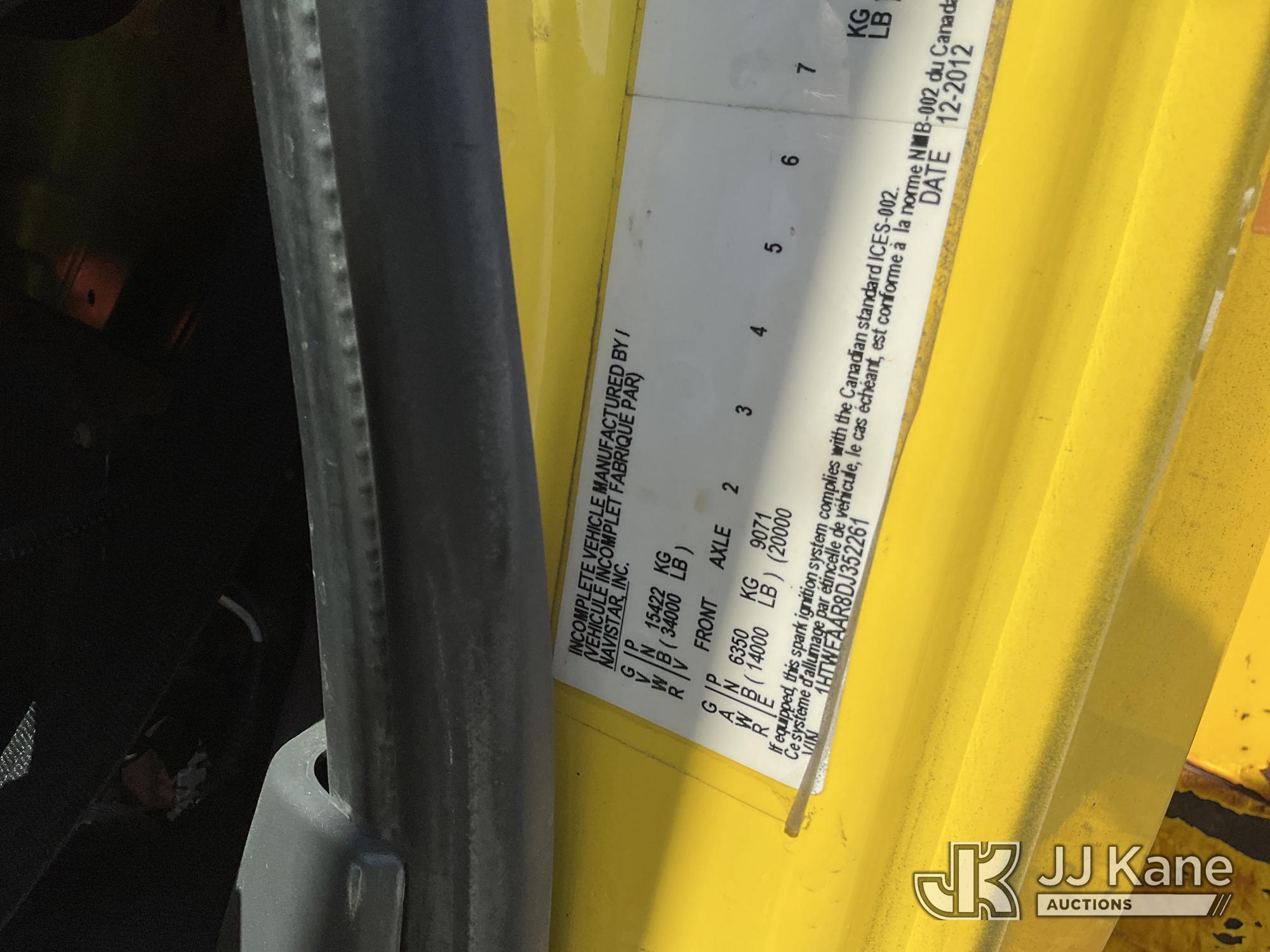 2013 International 7400 4X4
