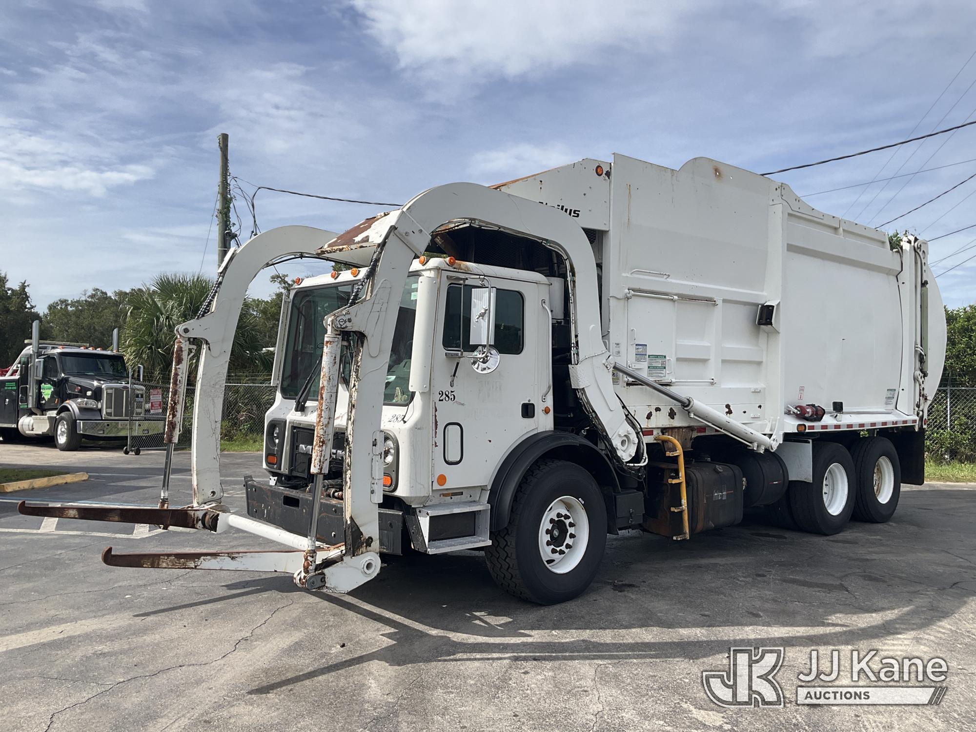 Photo of 2014 Mack MRU600