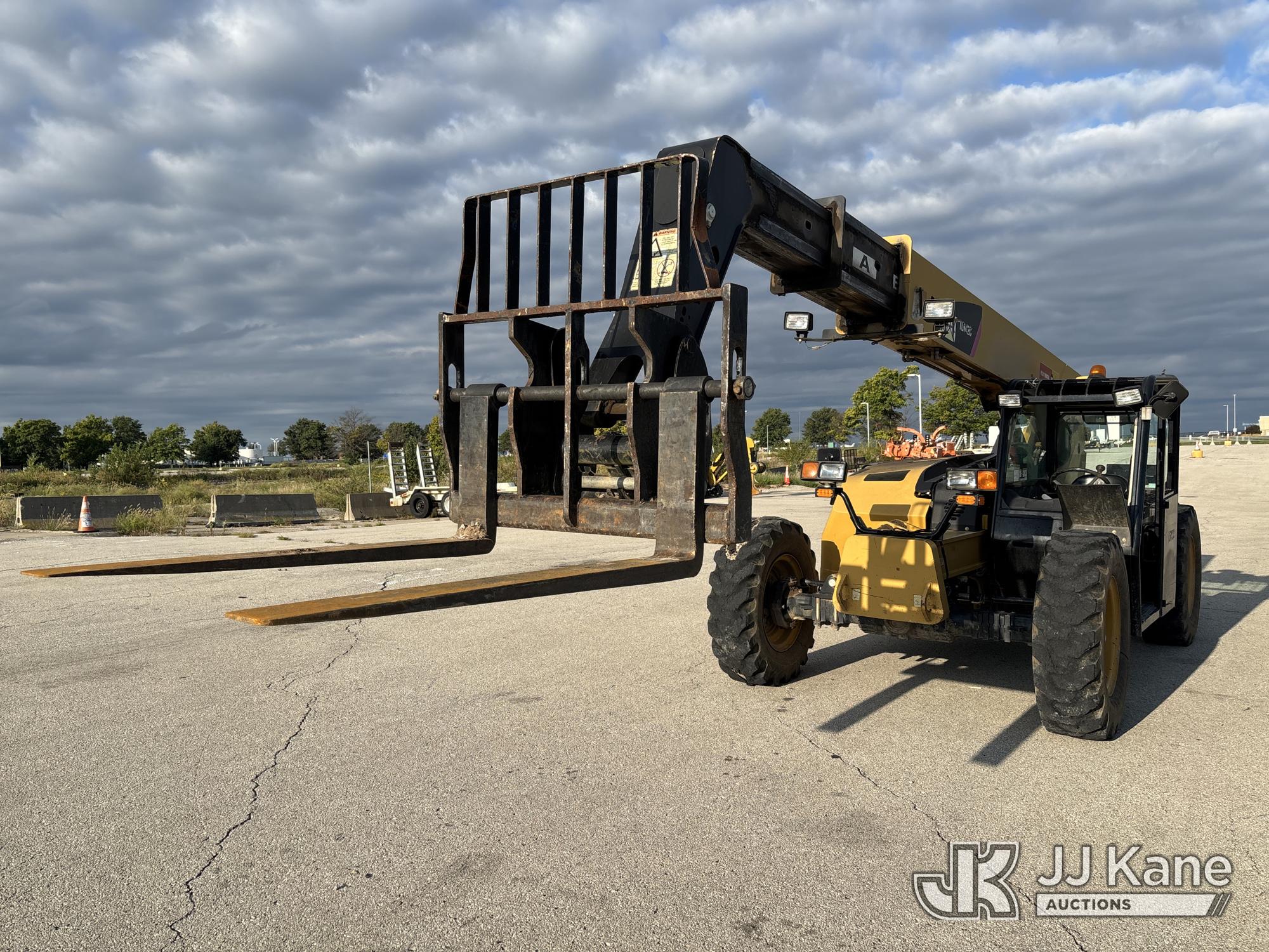 Photo of 2015 Caterpillar TL642C