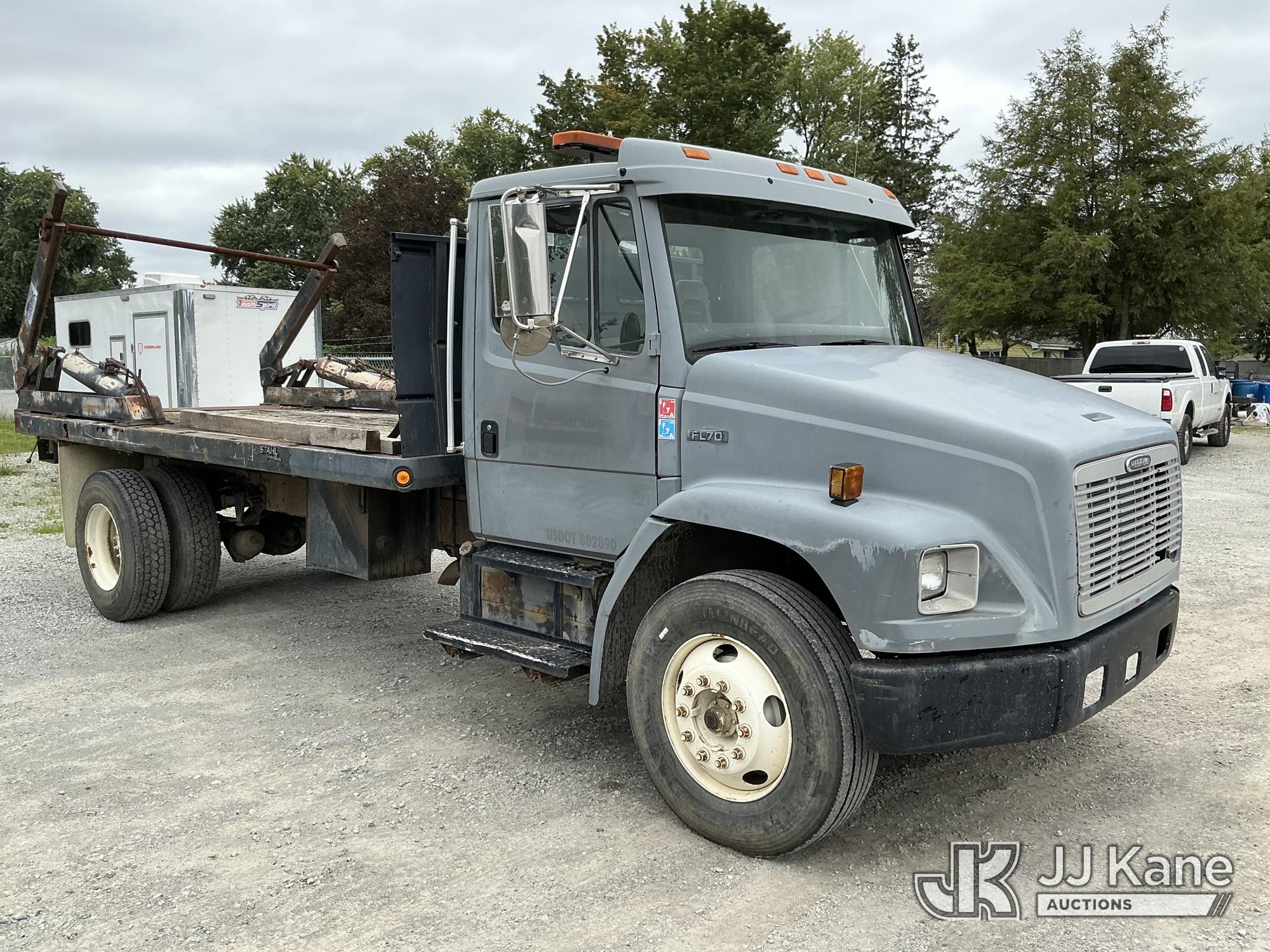 1999 Freightliner FL70
