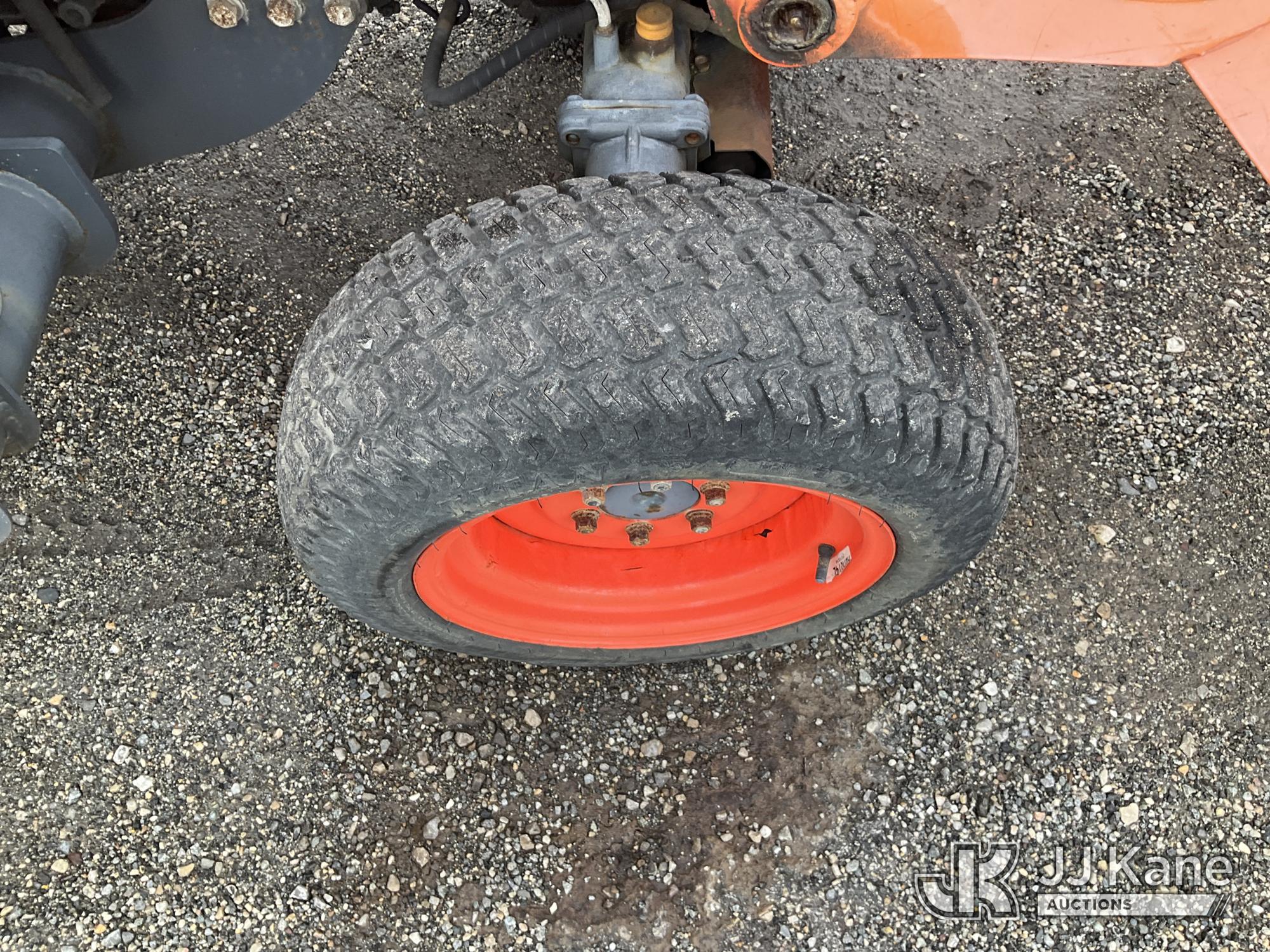 2014 Kubota B26 4X4
