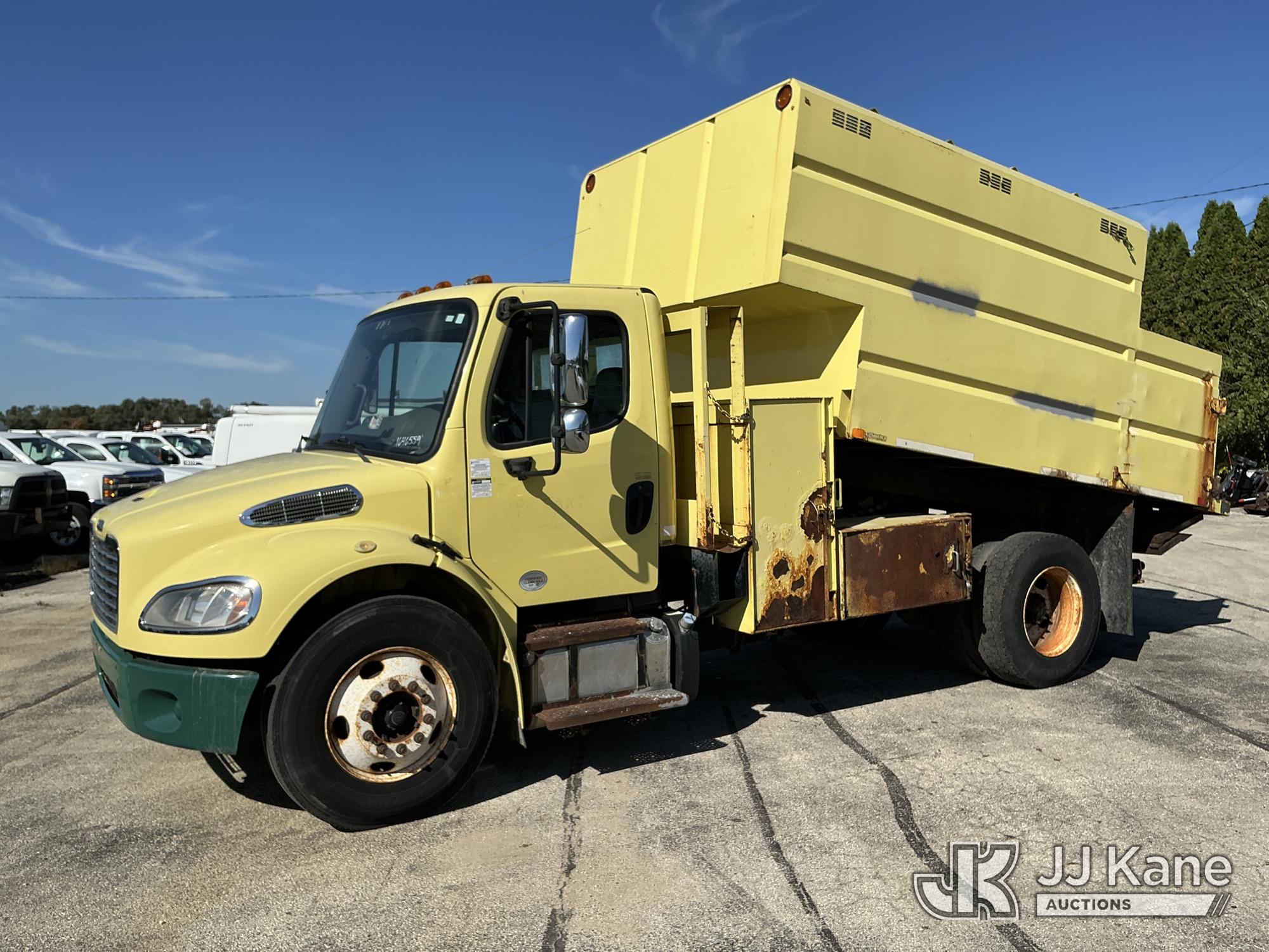 2012 Freightliner M2 106