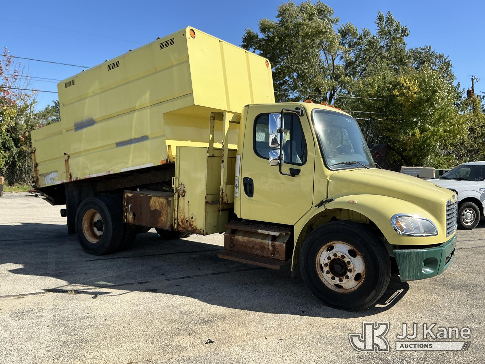 2012 Freightliner M2 106