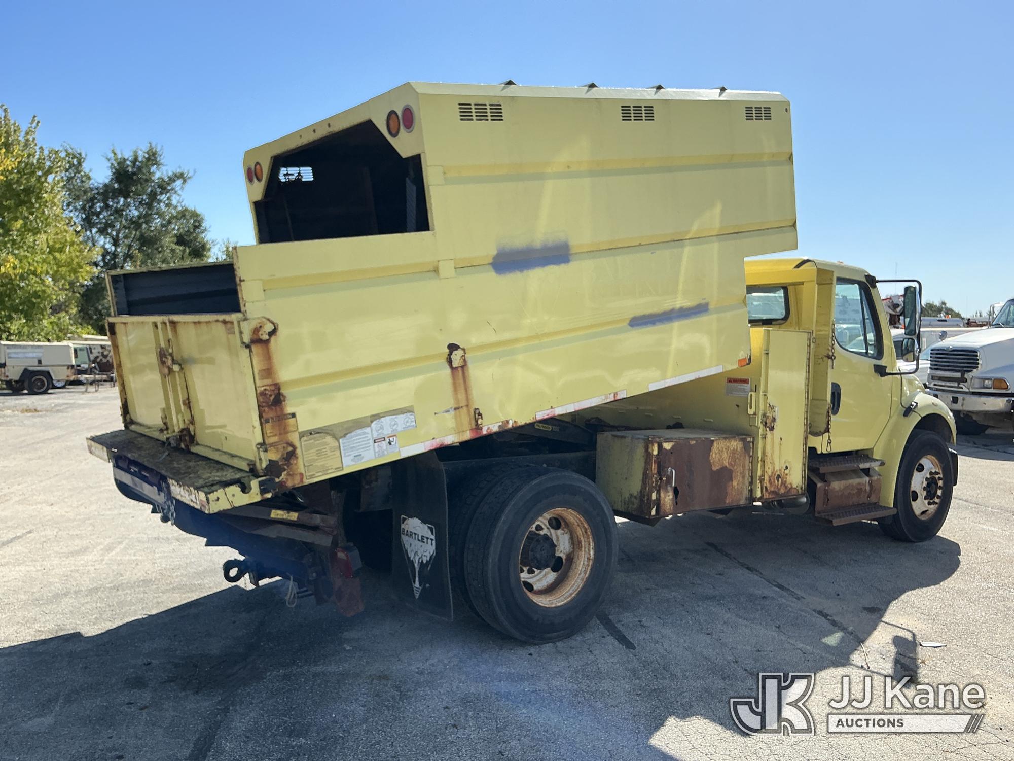 2012 Freightliner M2 106