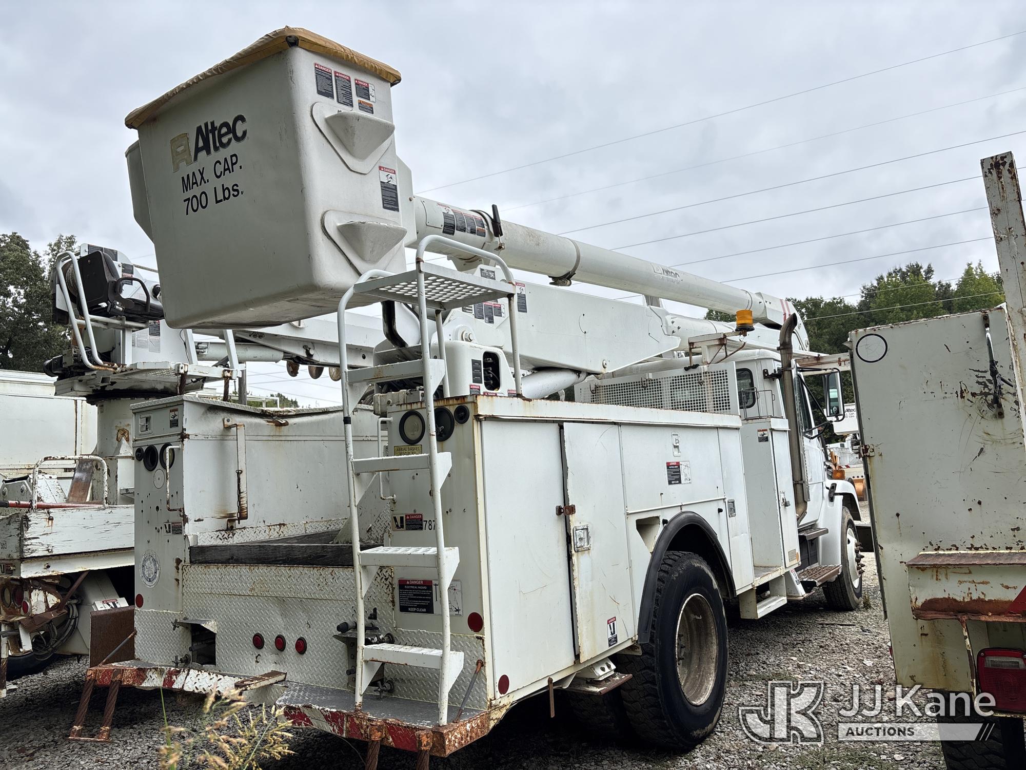 2003 Freightliner FL70