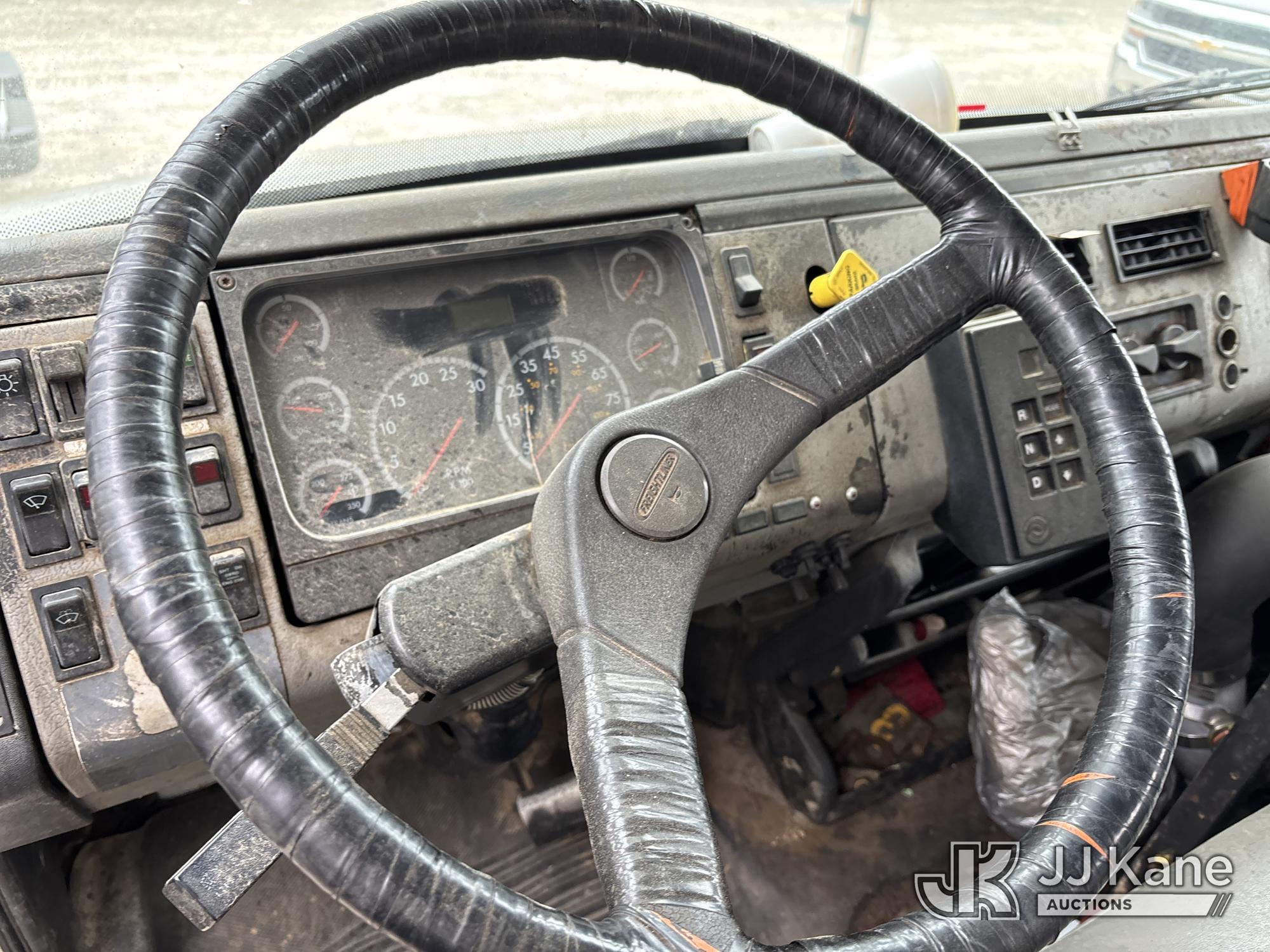 2003 Freightliner FL70