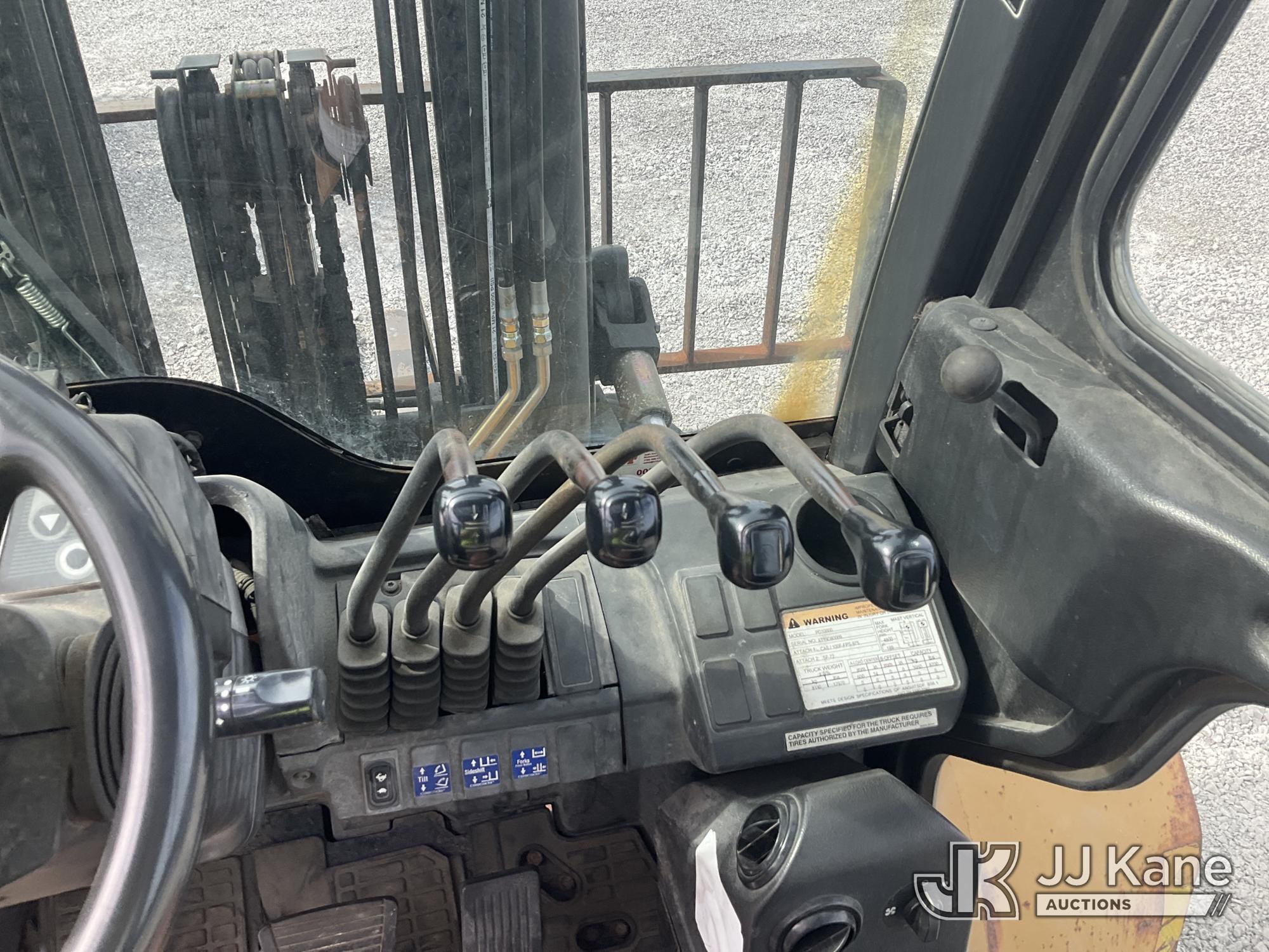 2010 Caterpillar DP40KD