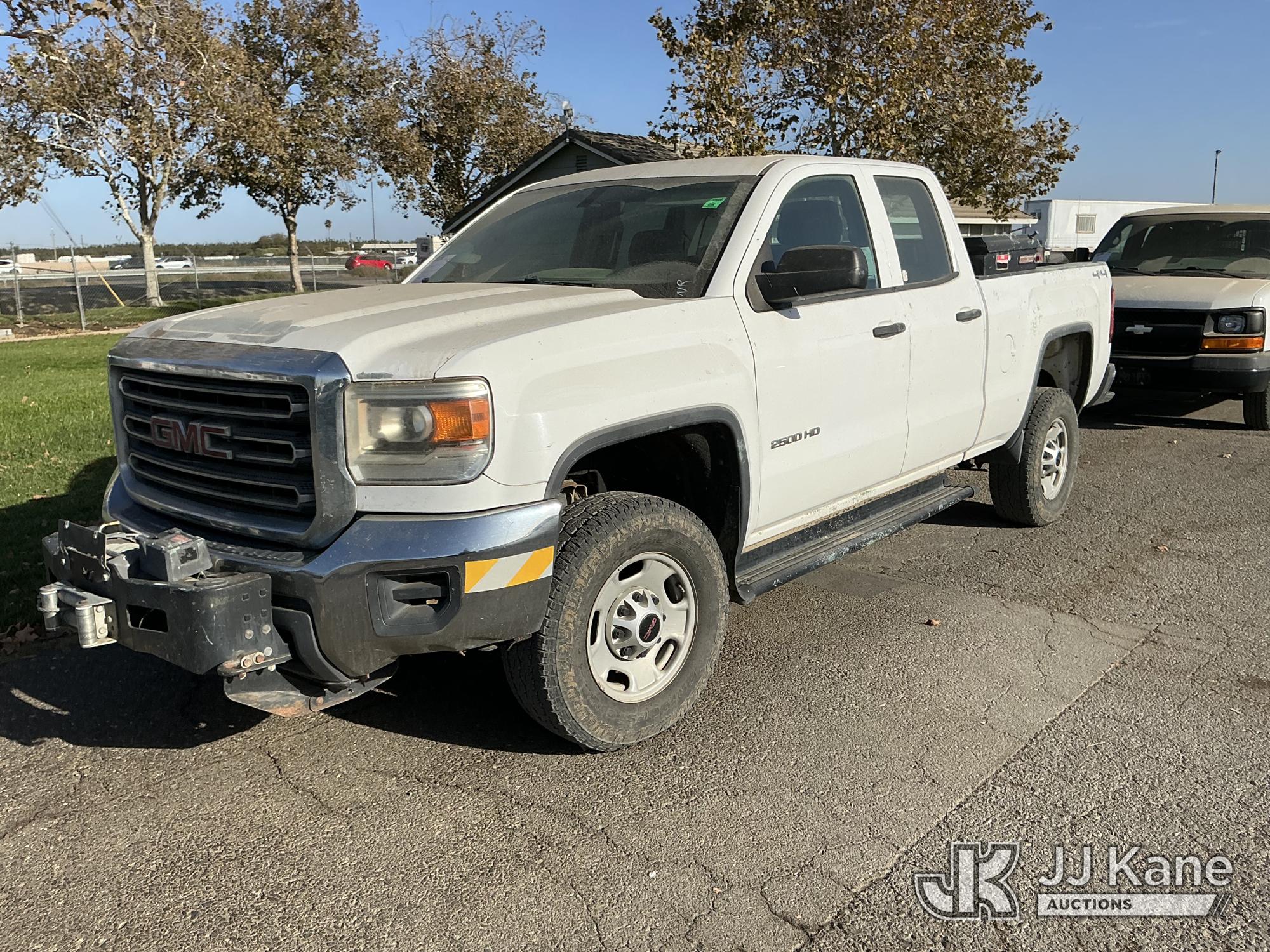 Photo of 2015 GMC Sierra 2500HD