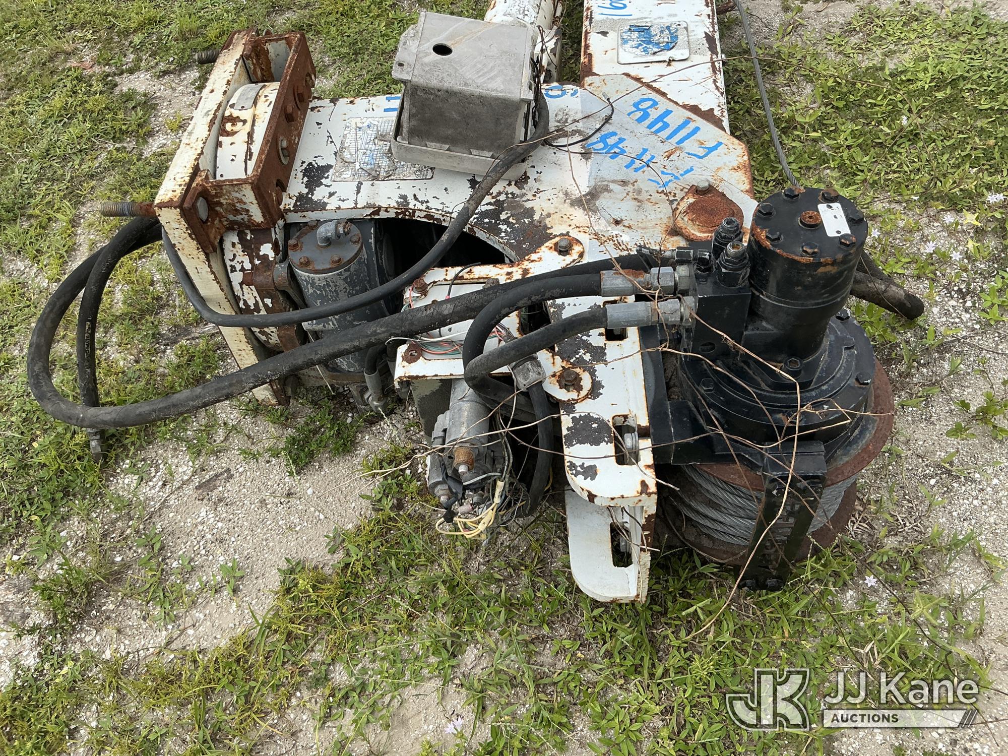 0 Auto Crane 6406H