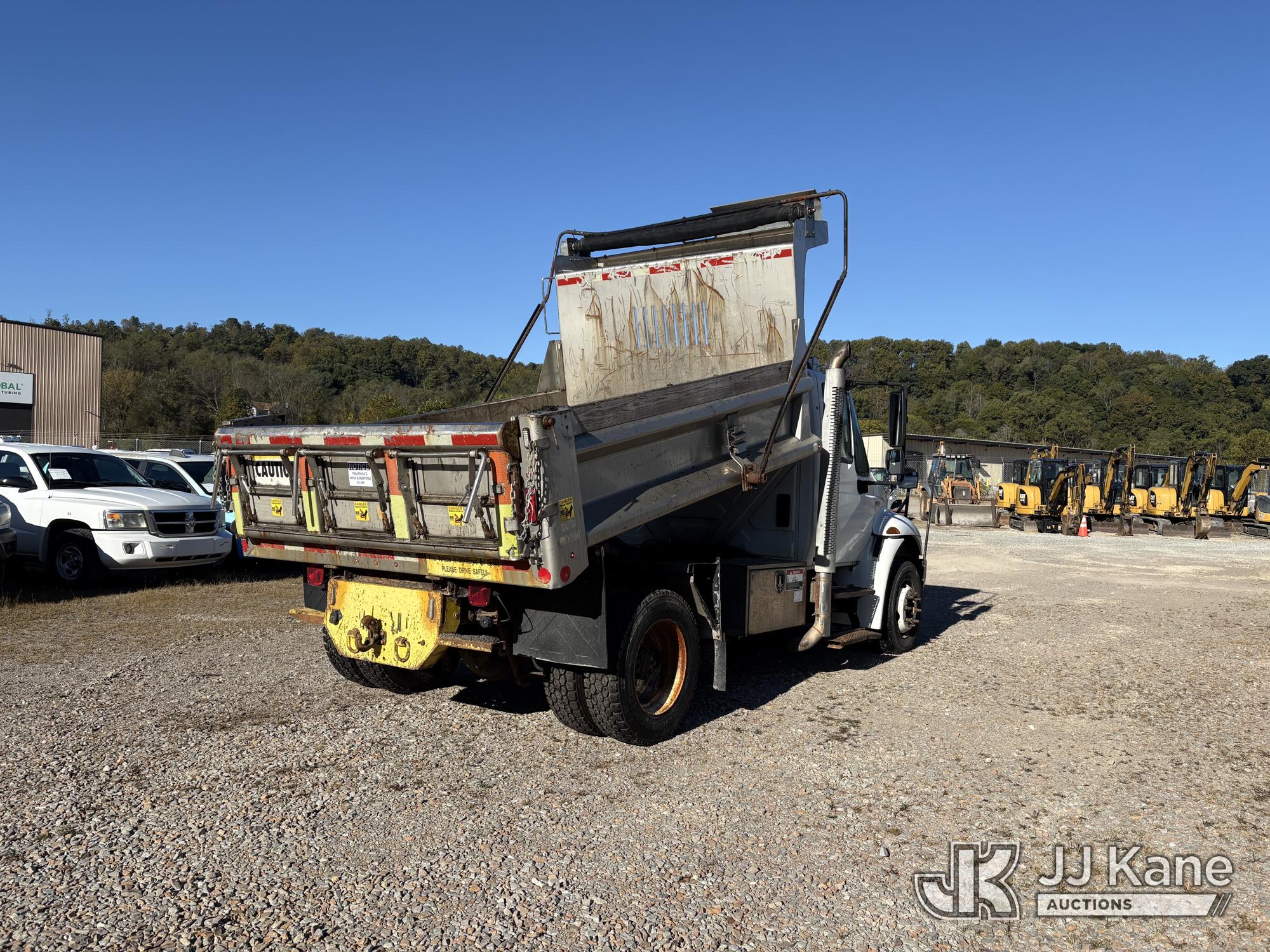 2013 International 4300 LP