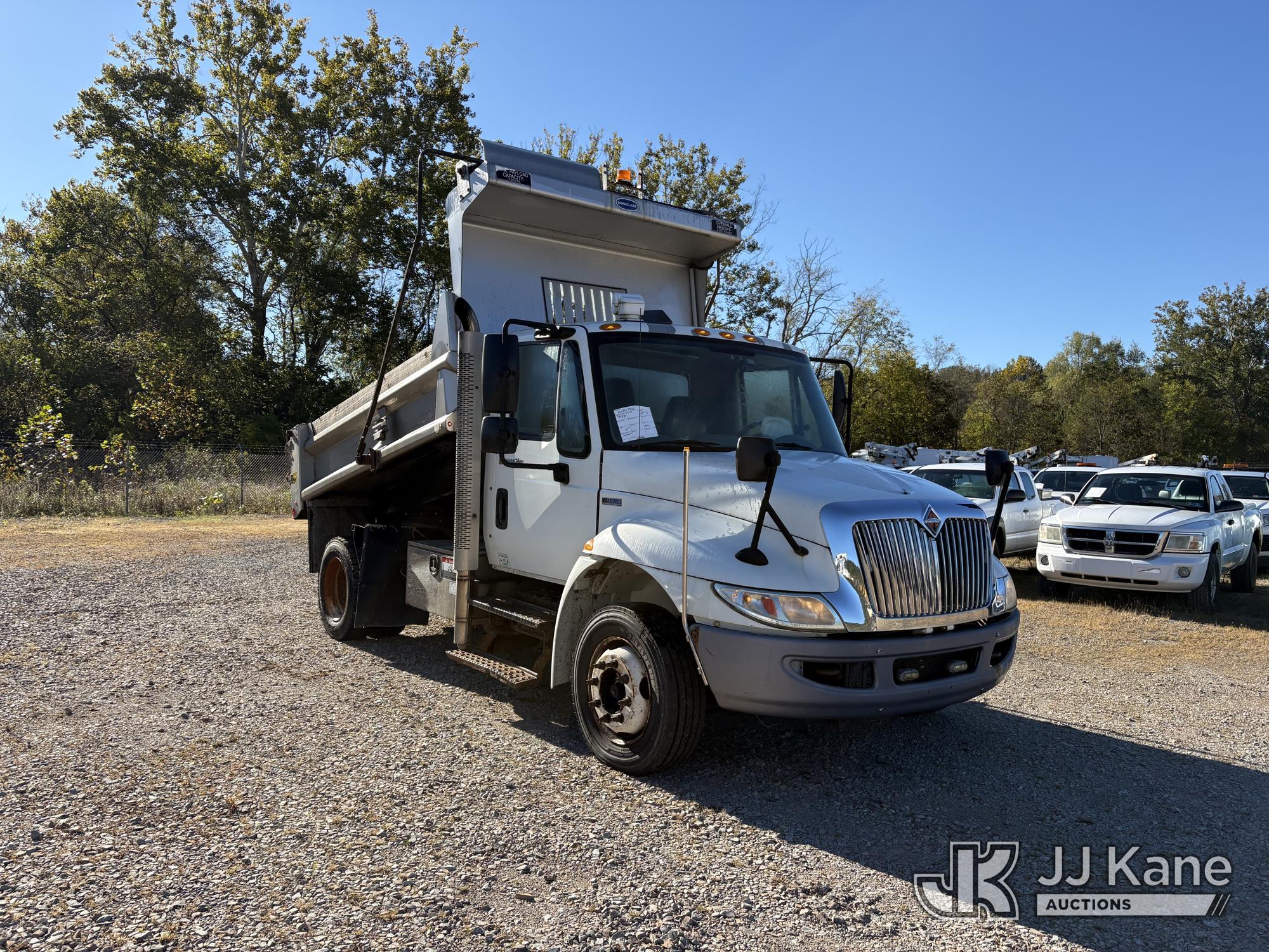 2013 International 4300 LP