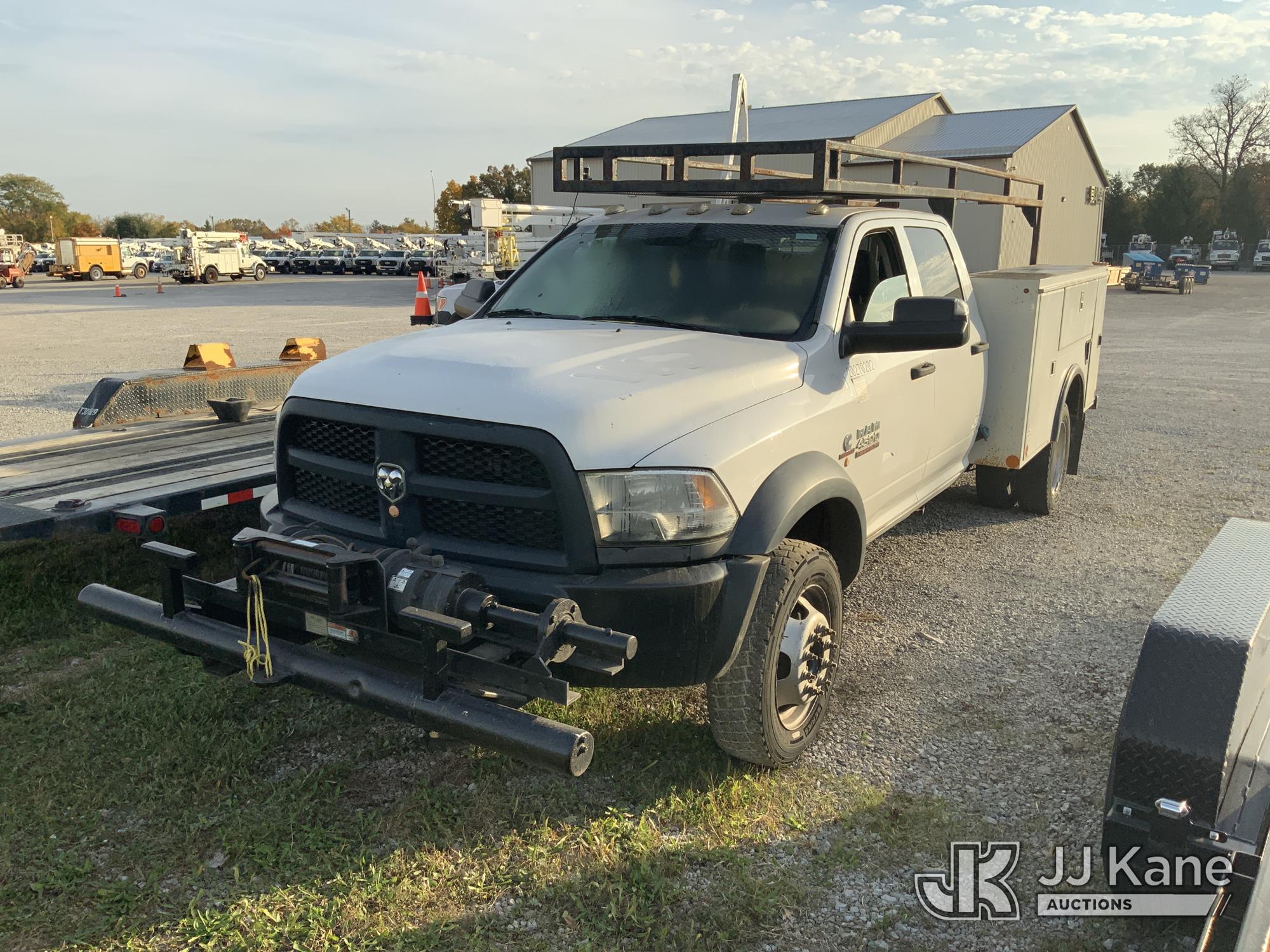 2015 RAM 4500 Crew-Cab Service Truck (1646767)