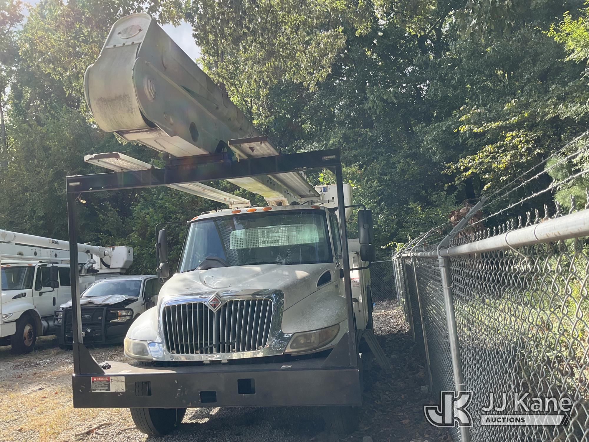 Photo of 2014 International DuraStar 4300