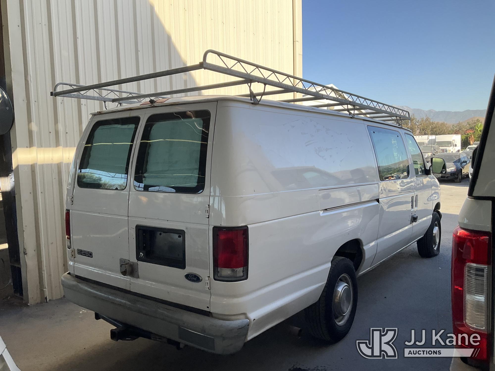 2000 Ford ECONOLINE