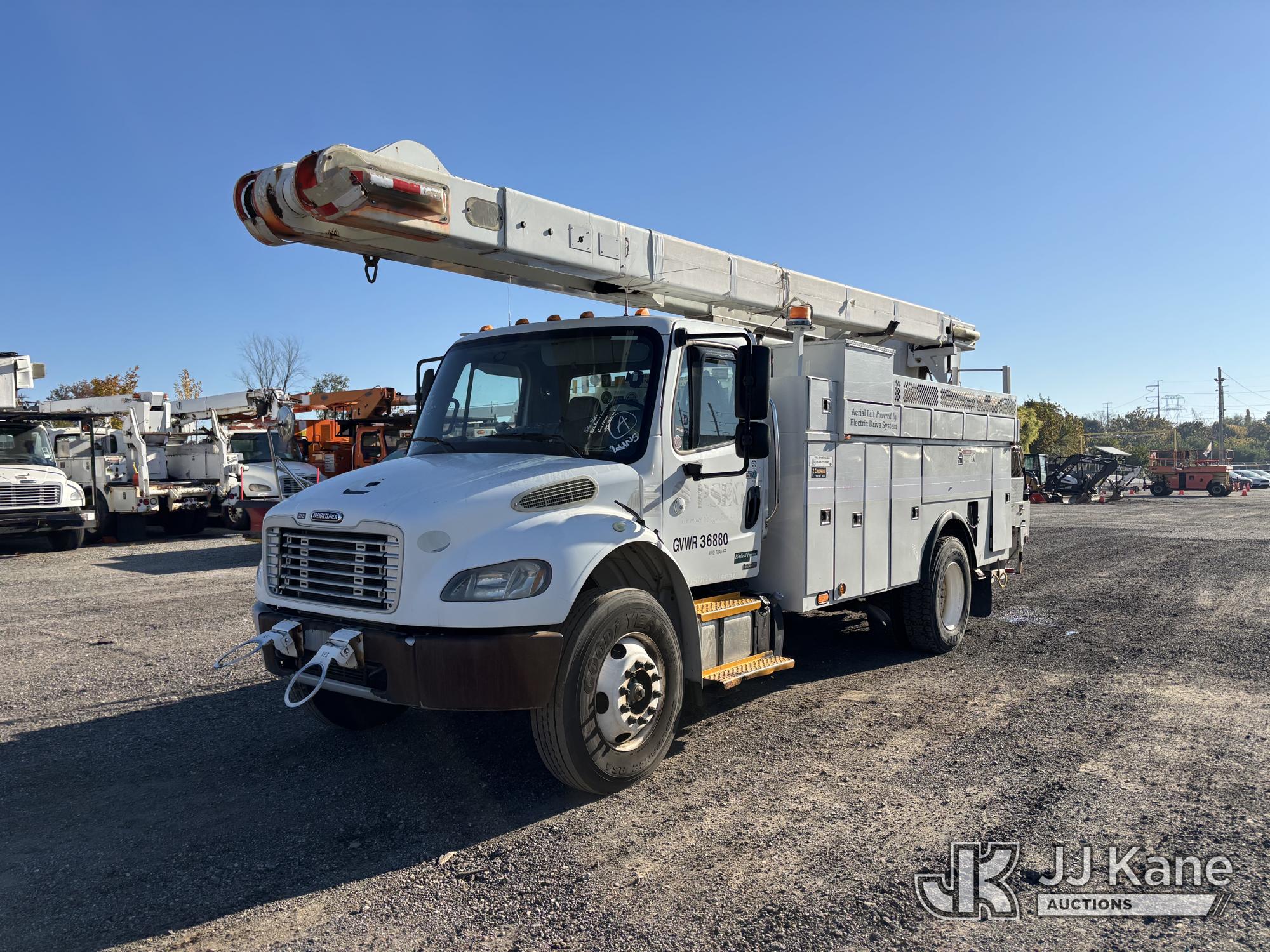 Versalift V0252REAR-02 Bucket Truck On 2011 Freightliner M2 Medium Duty Utility Truck (1646832)