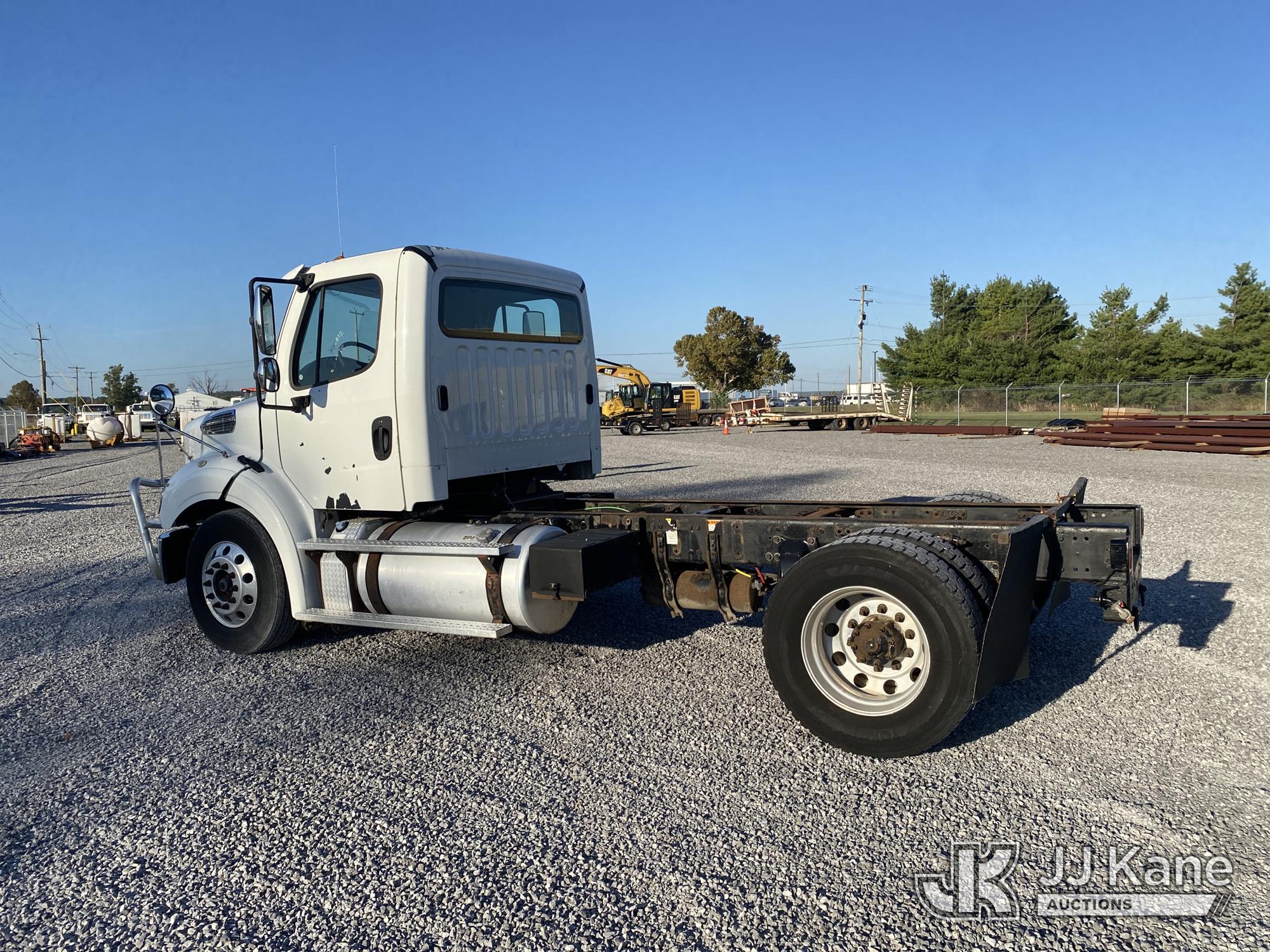 2013 Freightliner M2 112