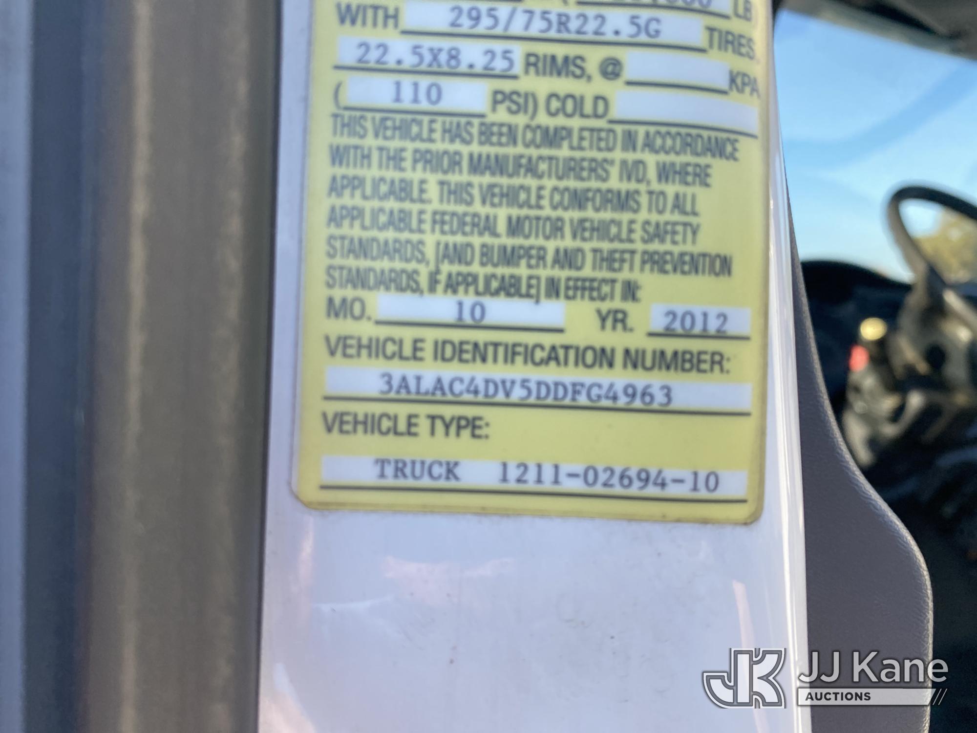2013 Freightliner M2 112