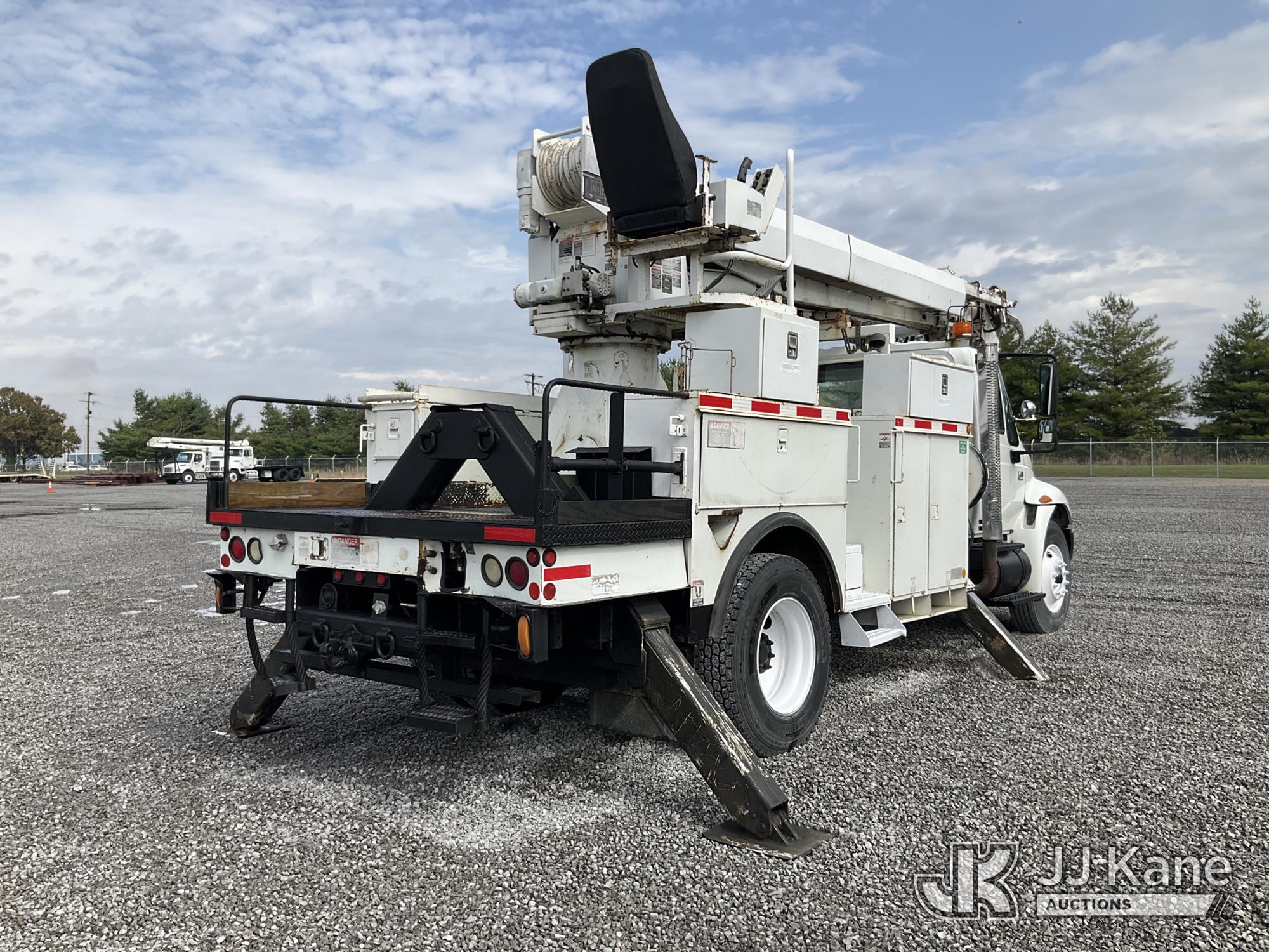 2005 International 4400