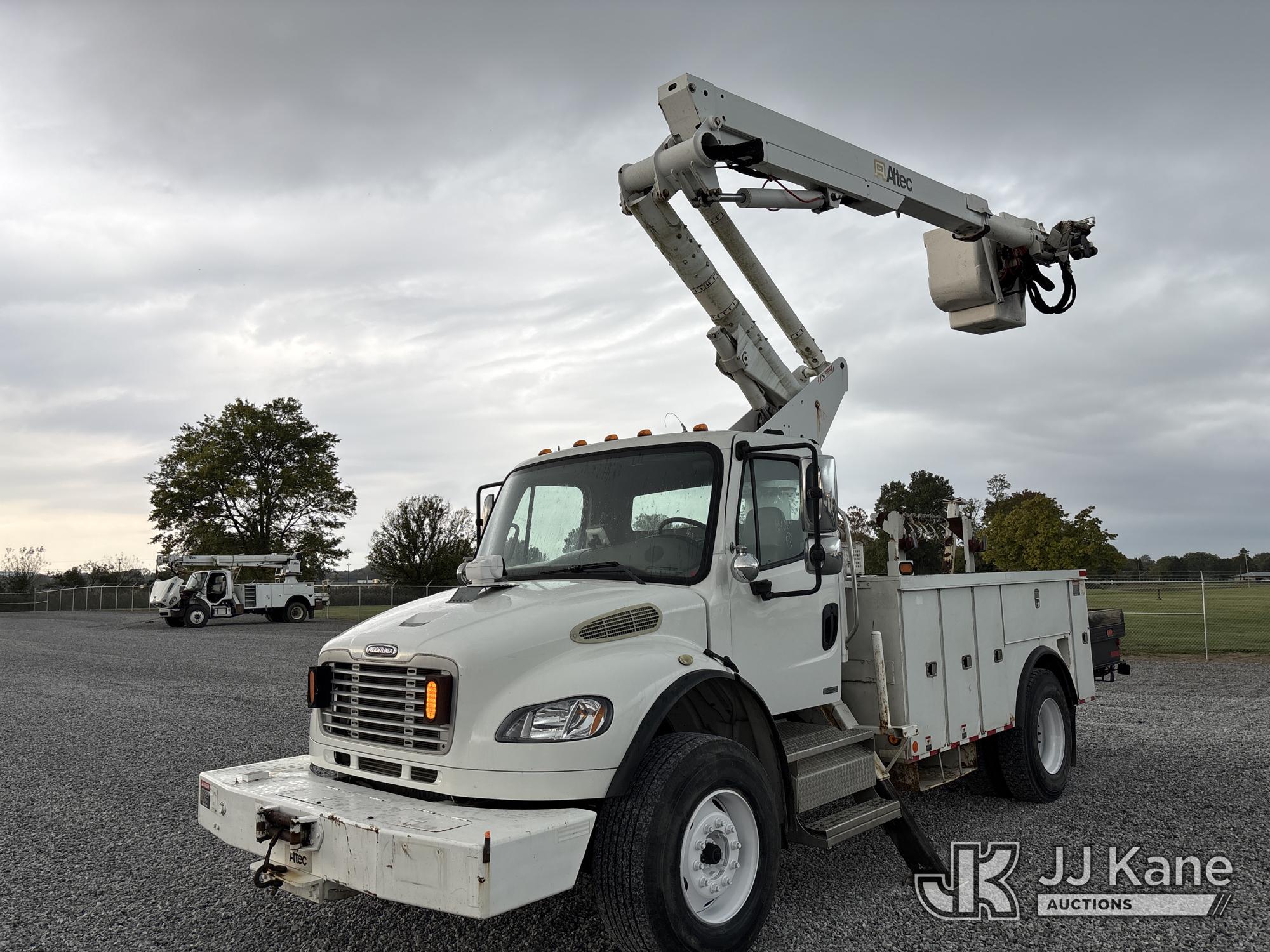 2010 Freightliner M2 106