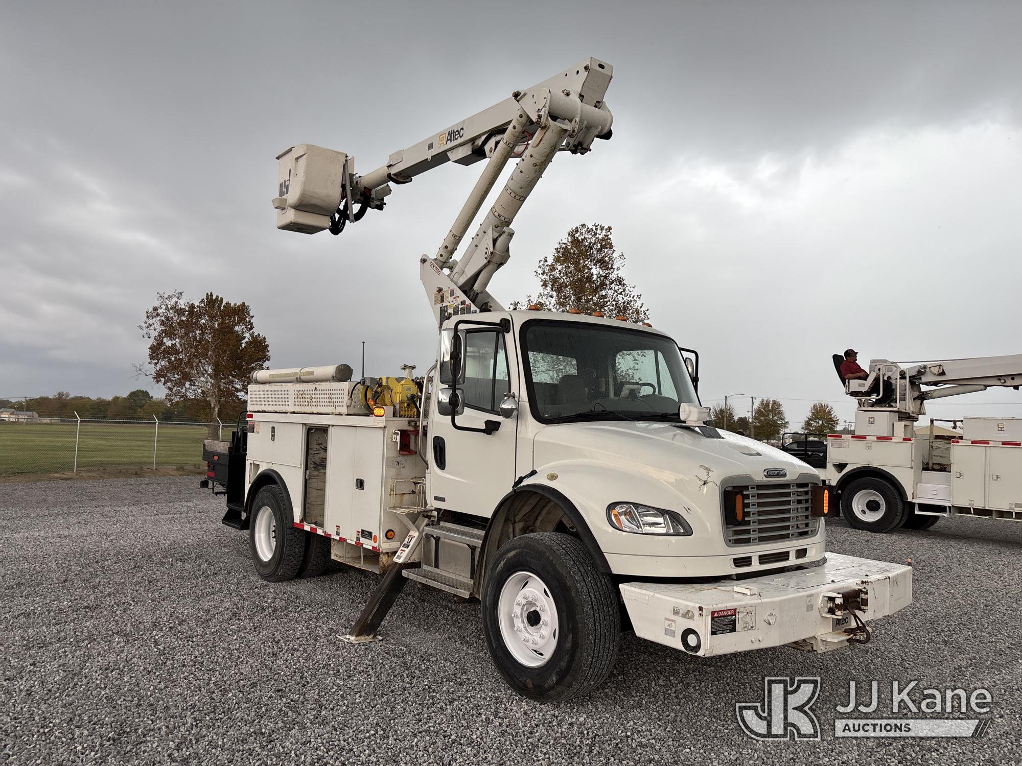 2010 Freightliner M2 106