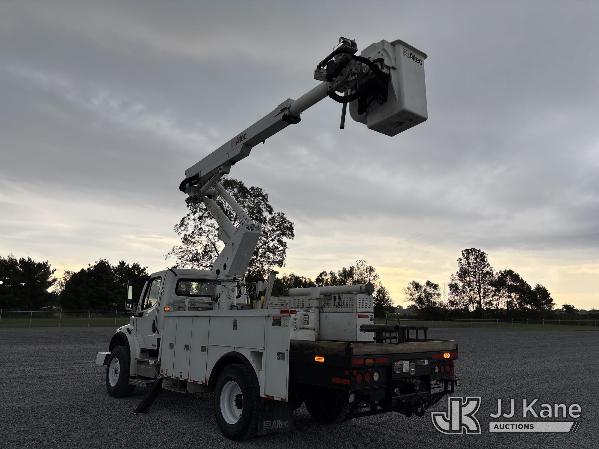 2010 Freightliner M2 106