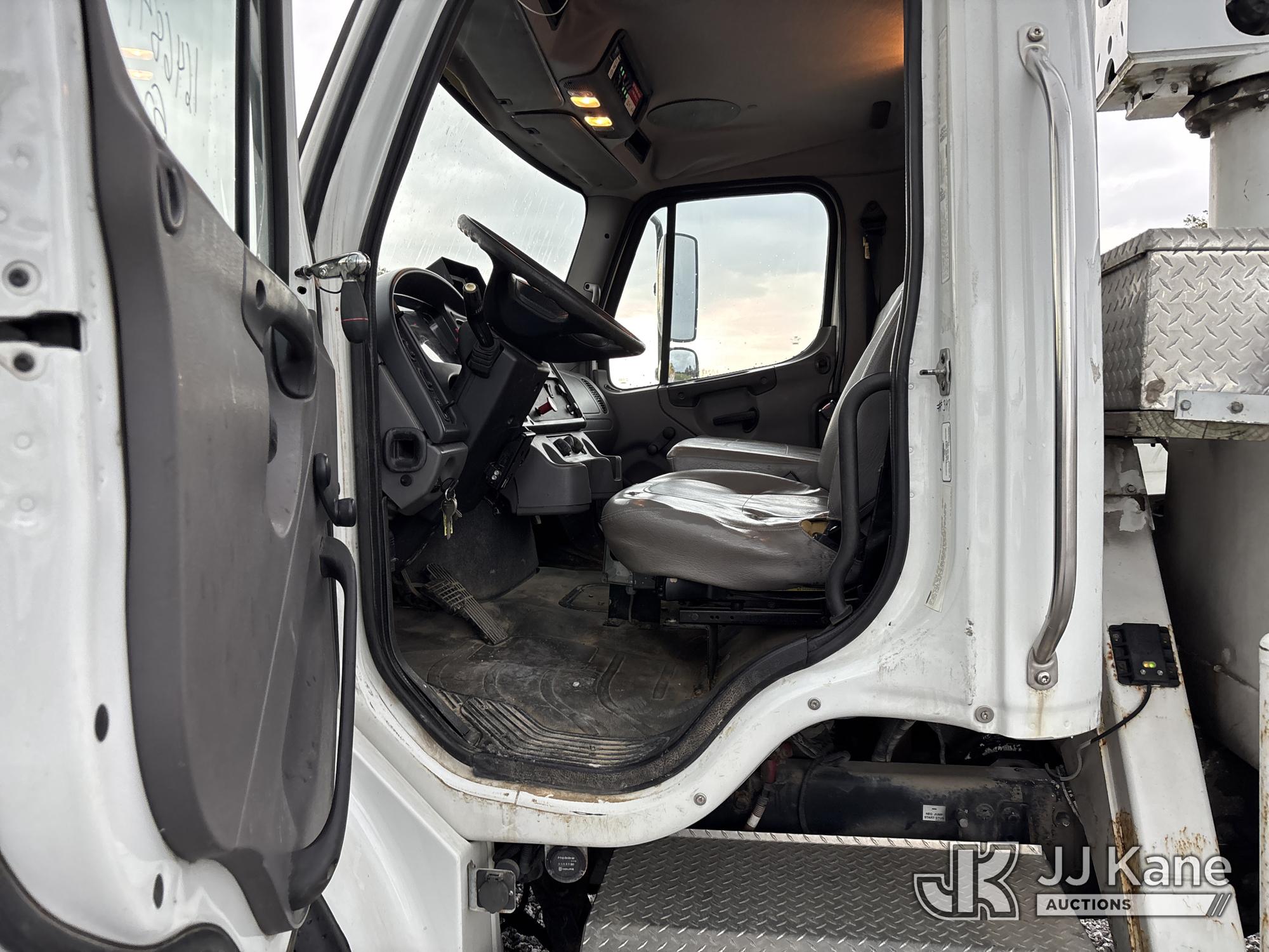 2010 Freightliner M2 106