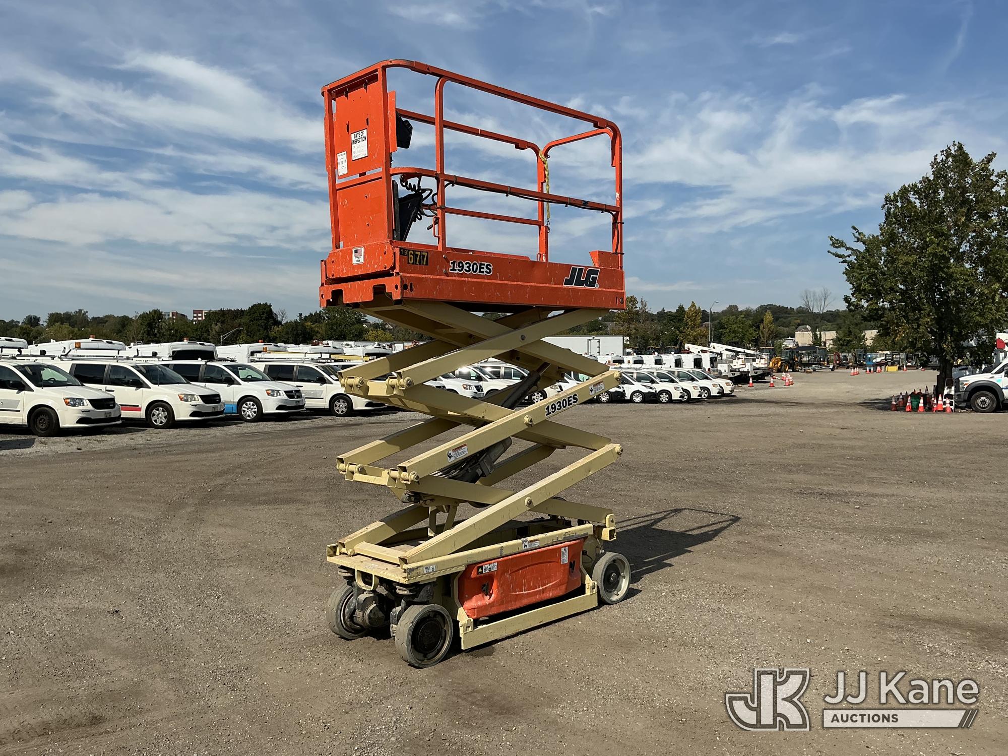 2016 JLG 1930ES