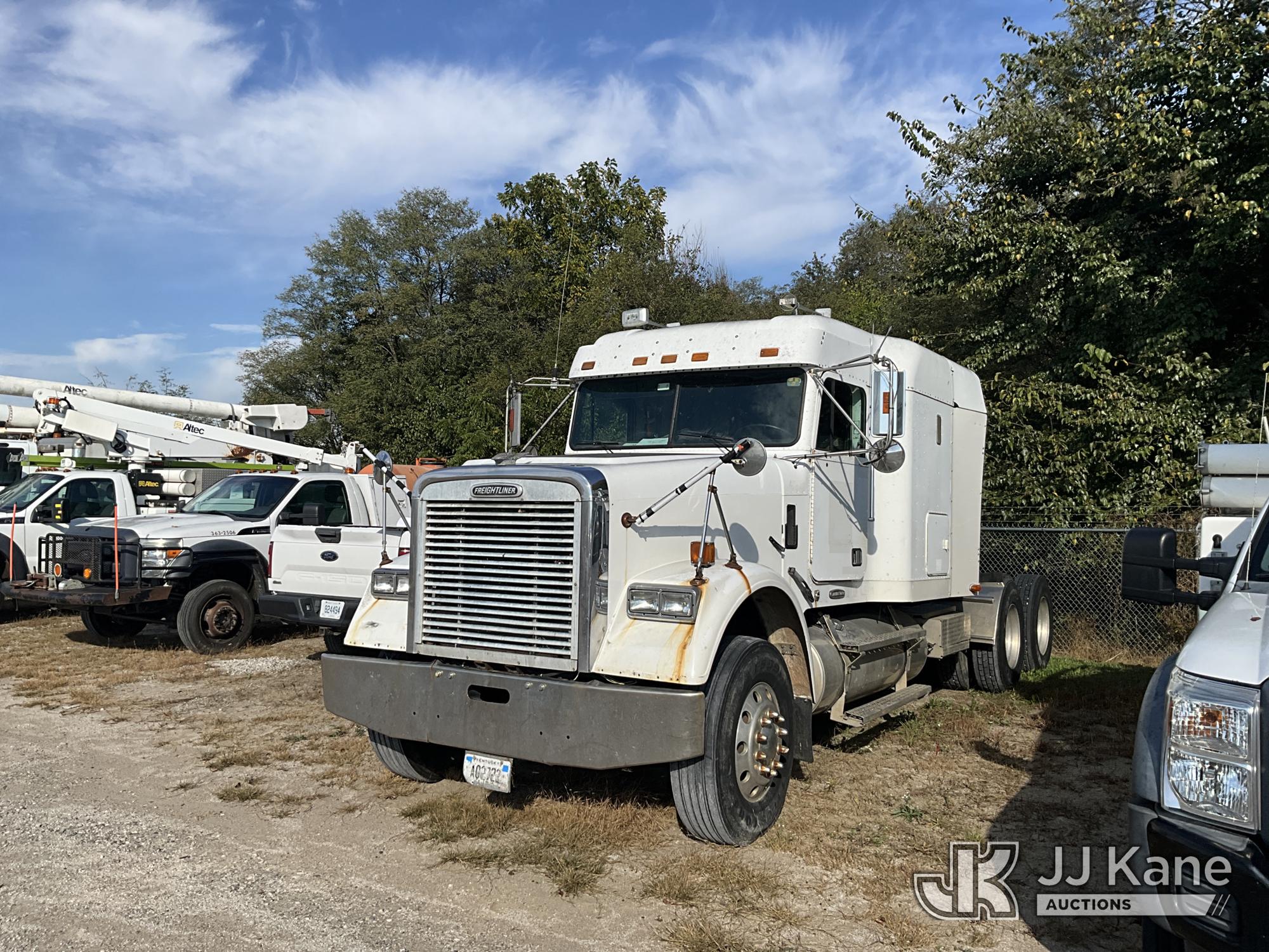 Photo of 2002 Freightliner FLD120