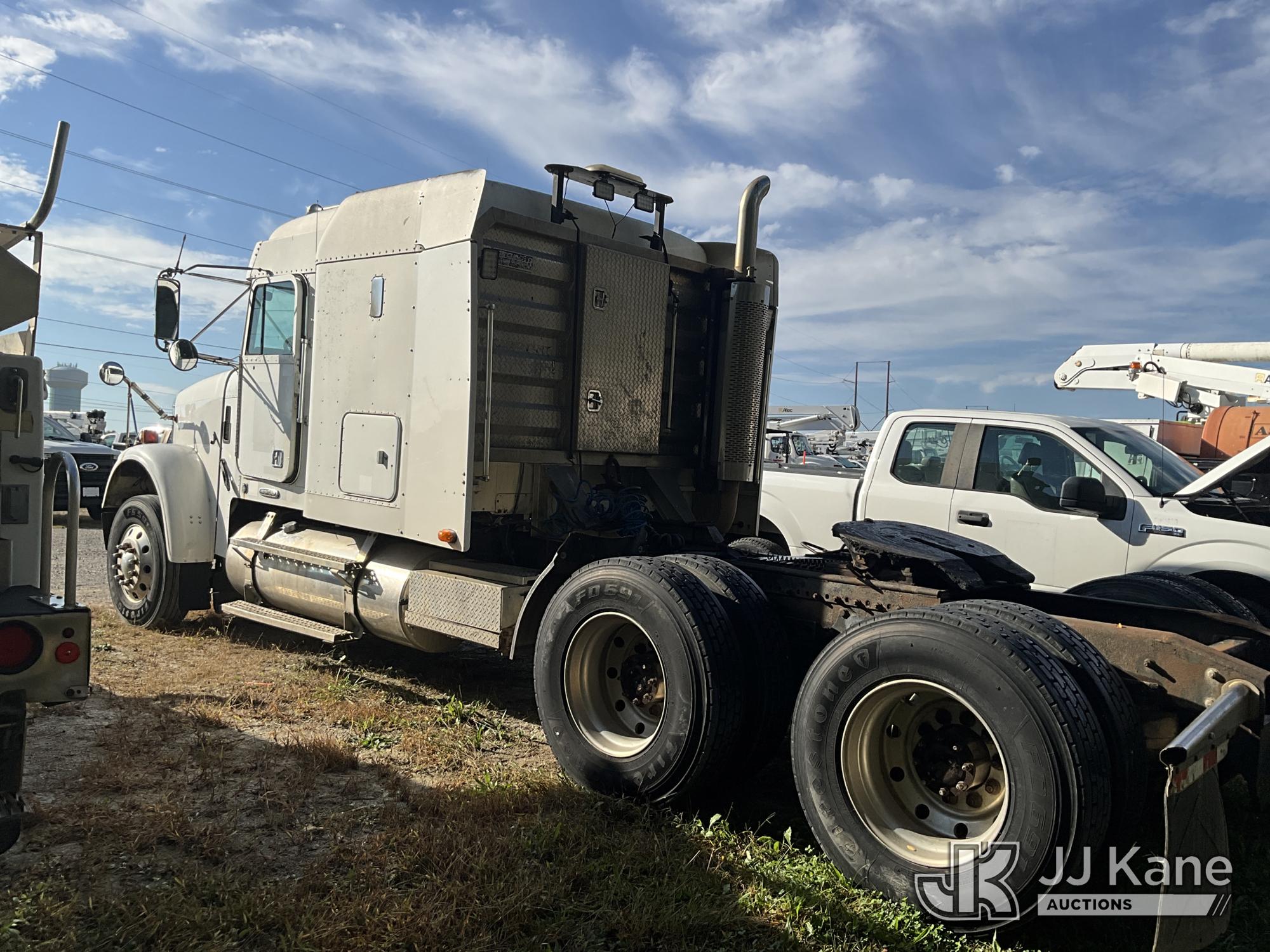 2002 Freightliner FLD120