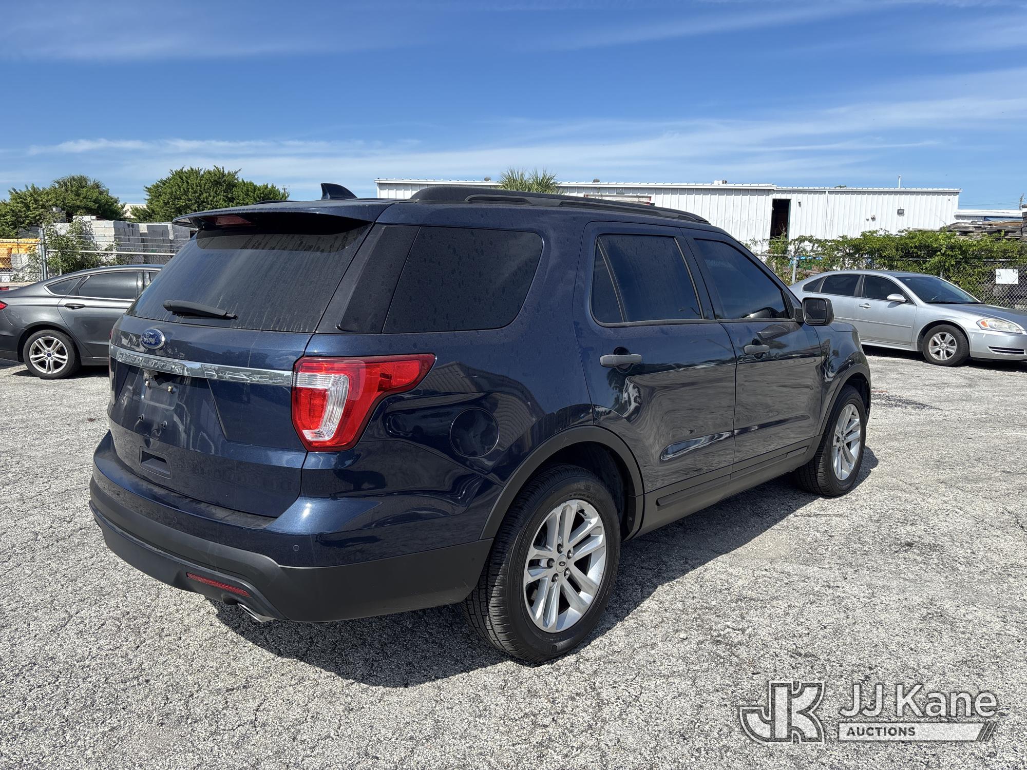2017 Ford Explorer
