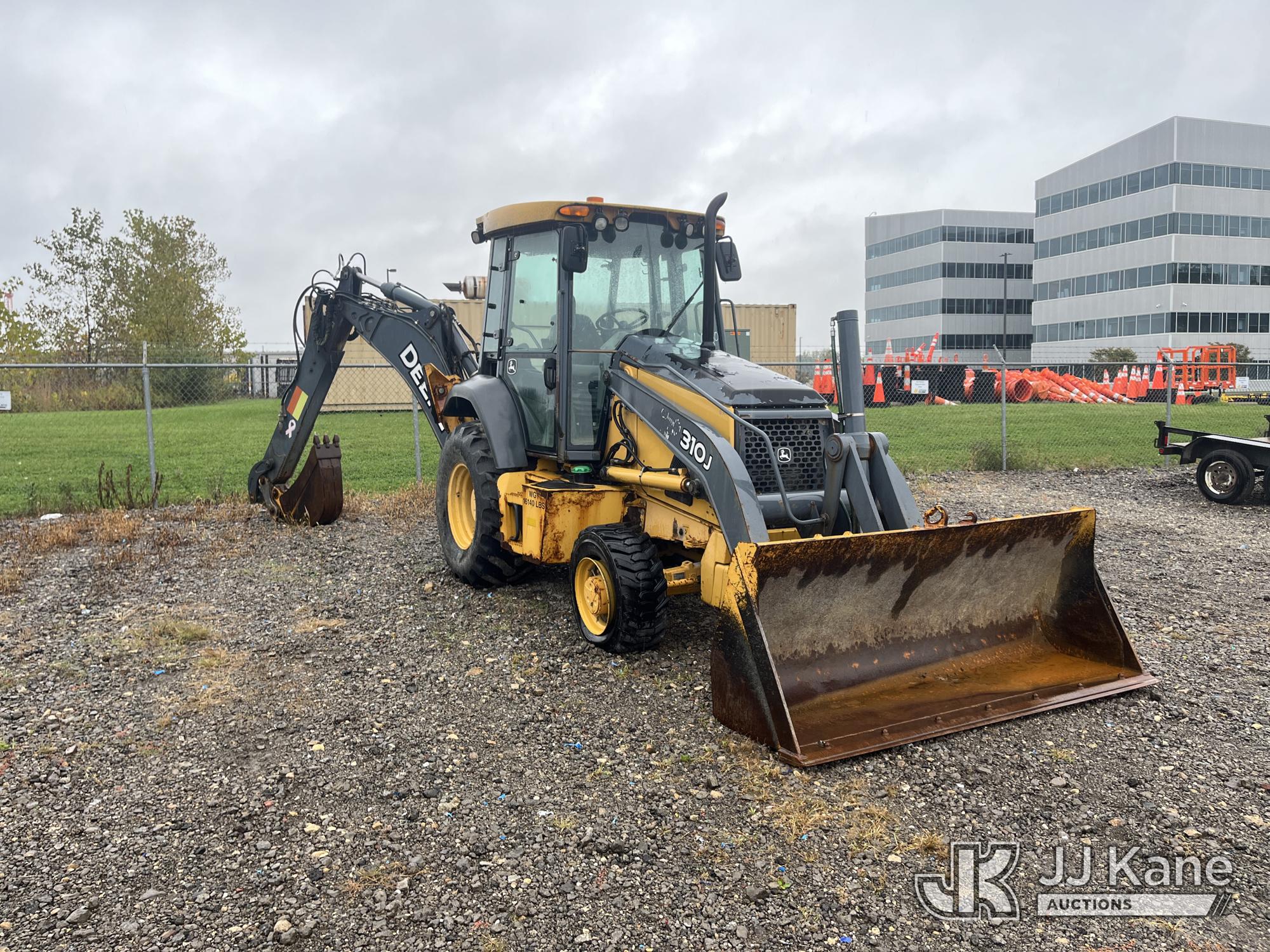 2011 John Deere 310J