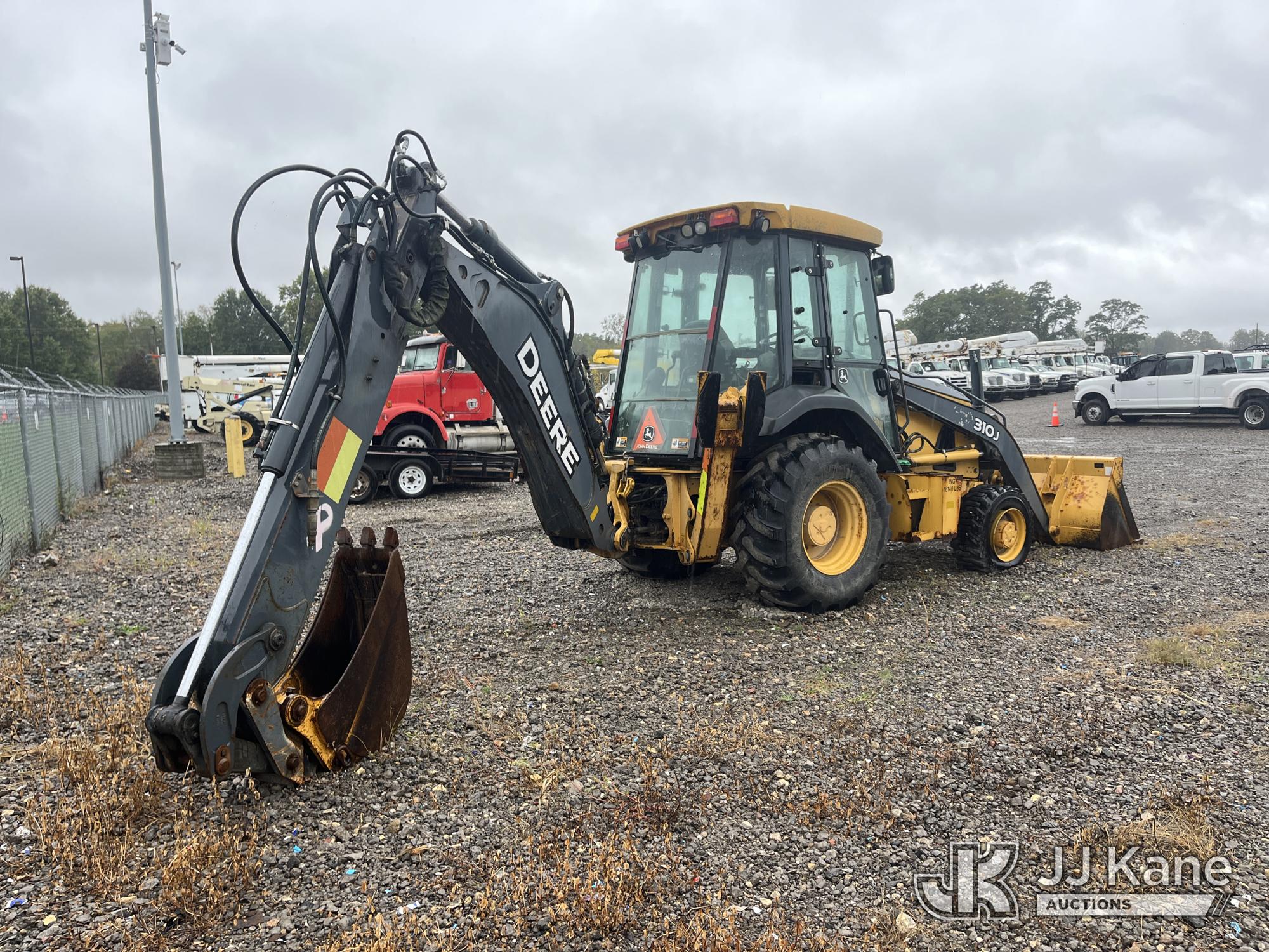 2011 John Deere 310J