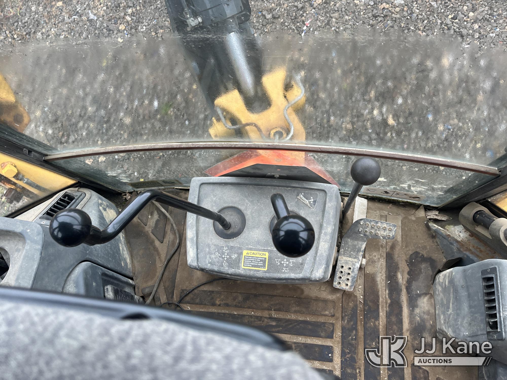 2011 John Deere 310J