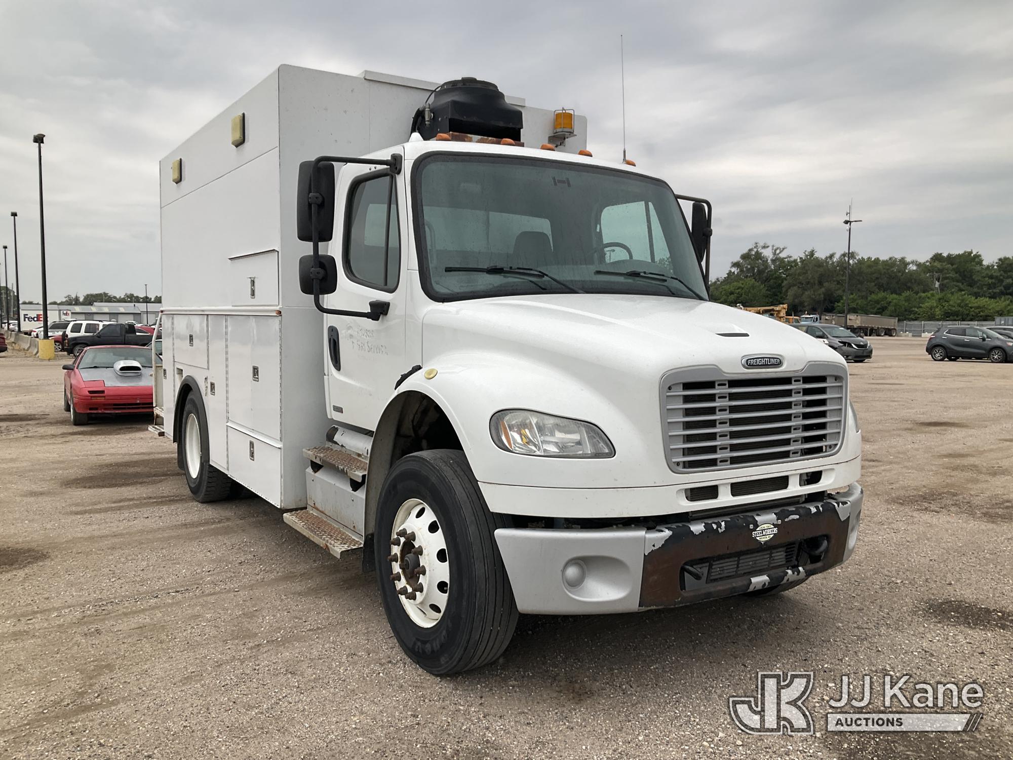 2012 Freightliner M2 106