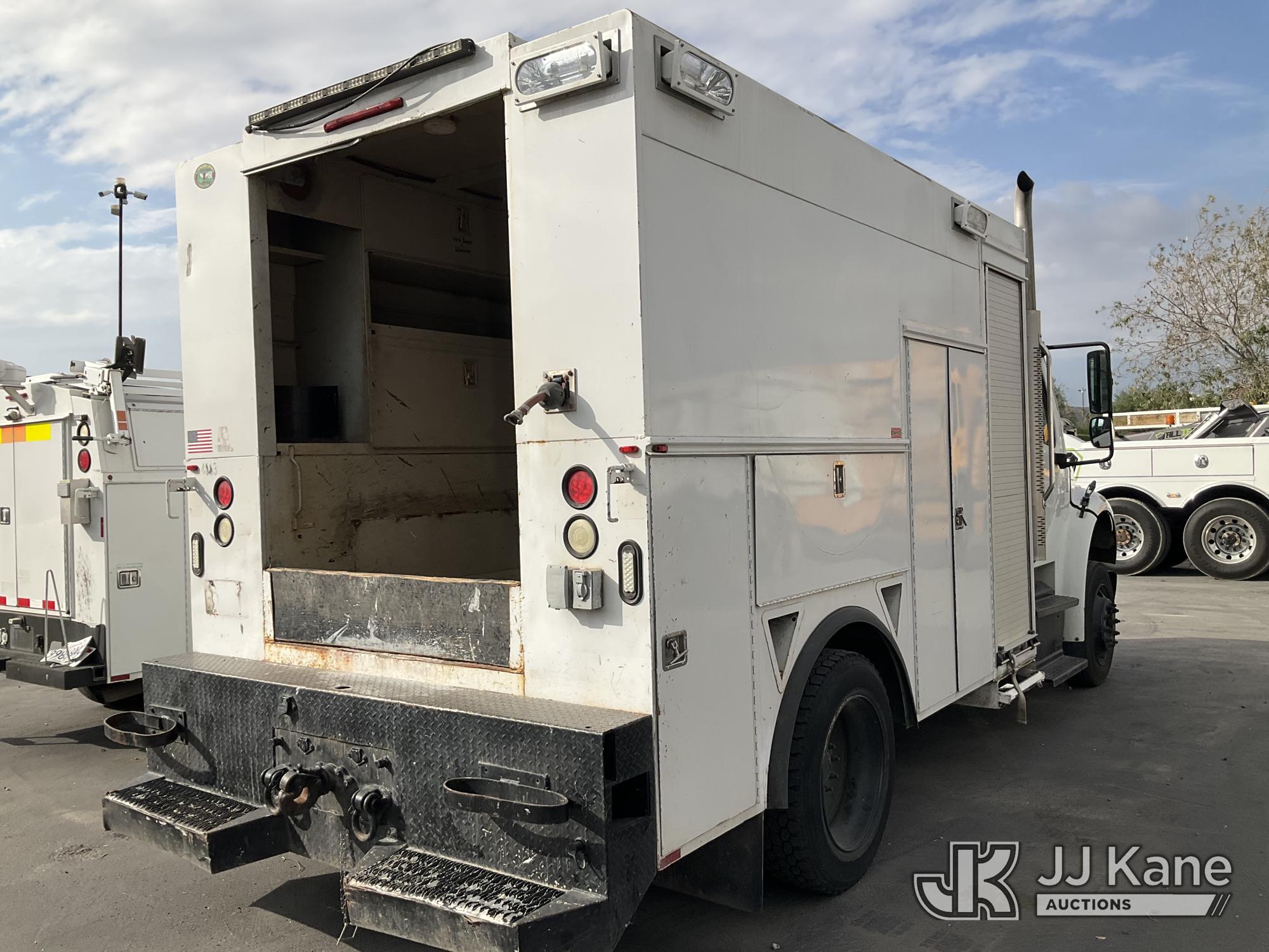 2014 Freightliner M2 106