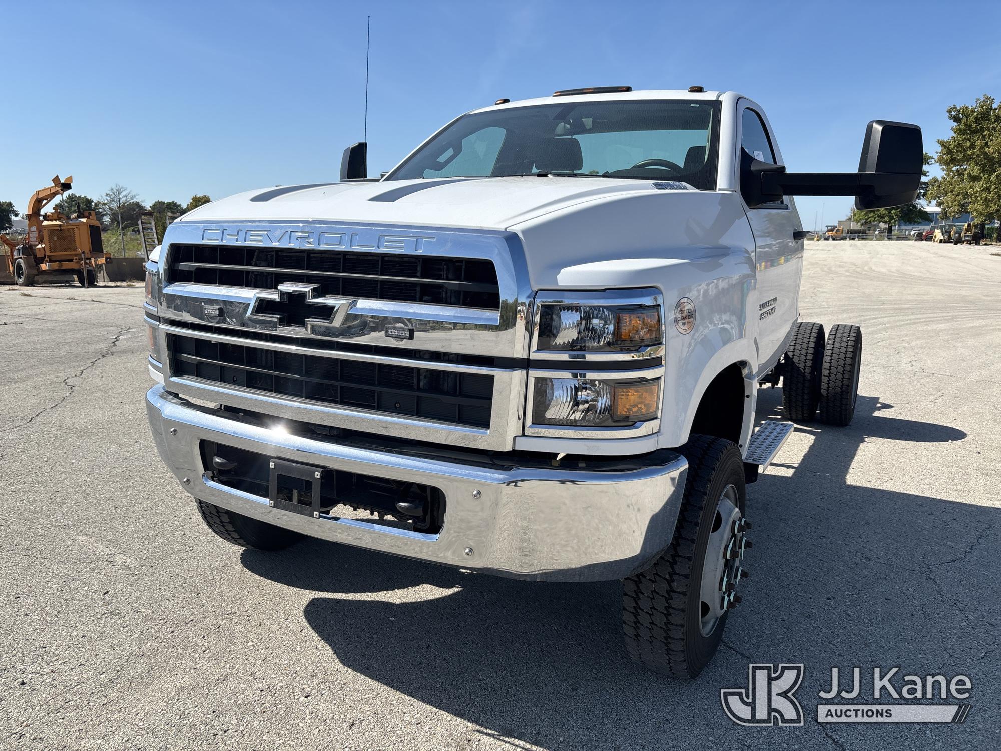 Photo of 2024 Chevrolet Silverado Medium Duty