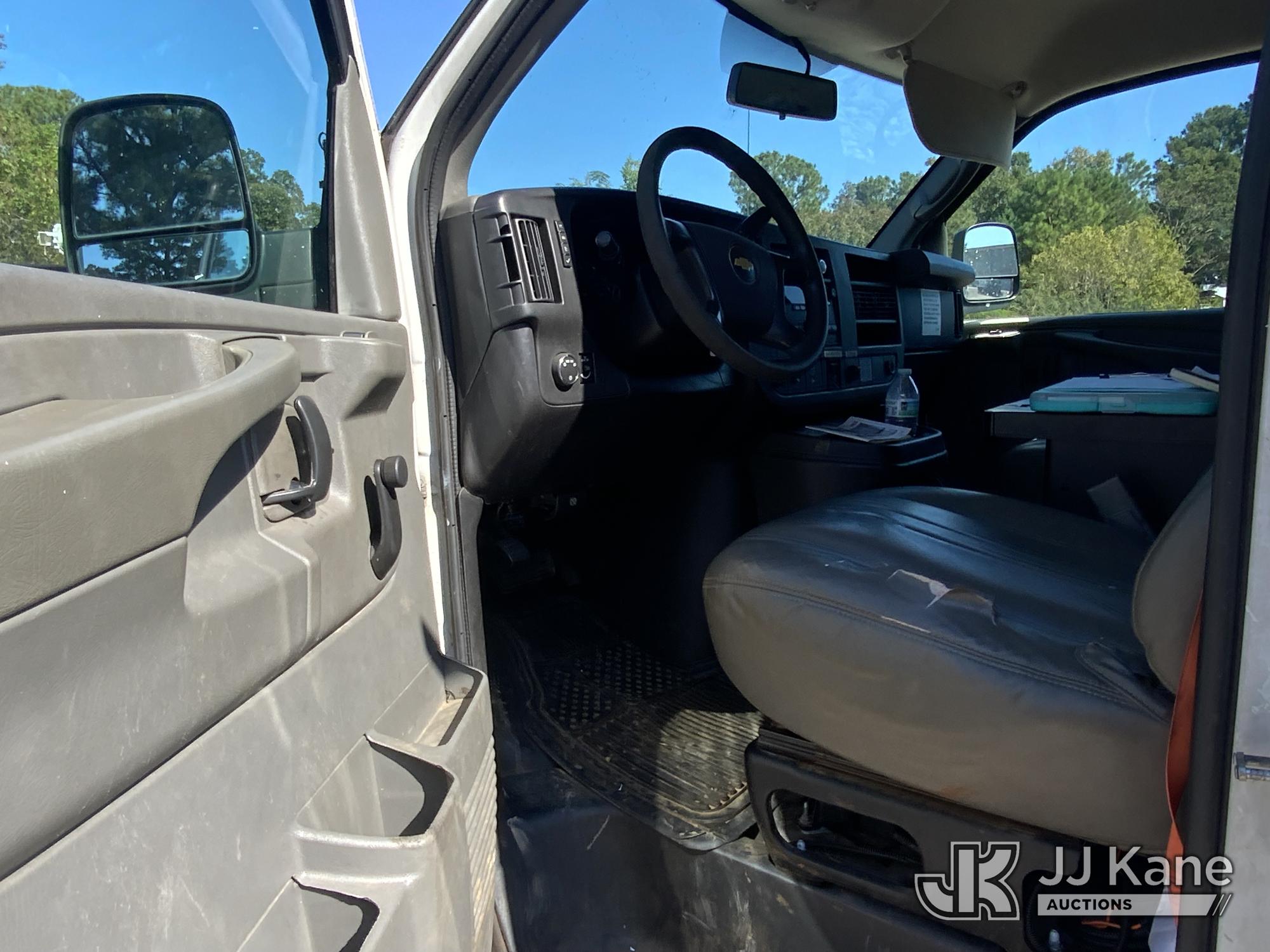 2013 Chevrolet EXPRESS G2500
