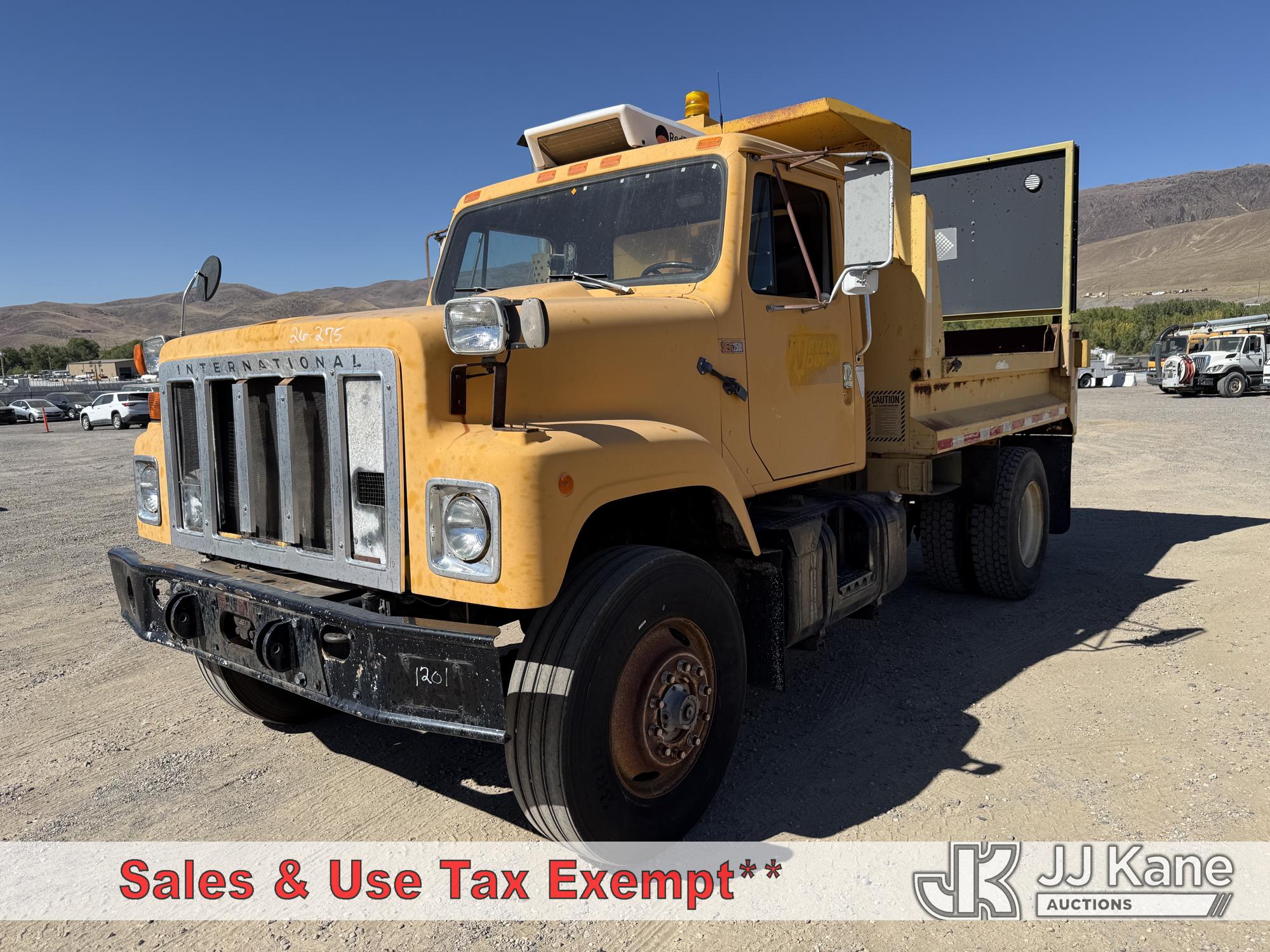 Photo of 1984 International F2574