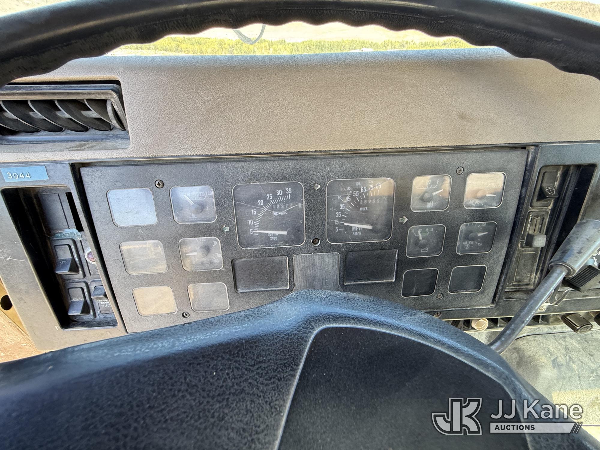 1991 International F2574