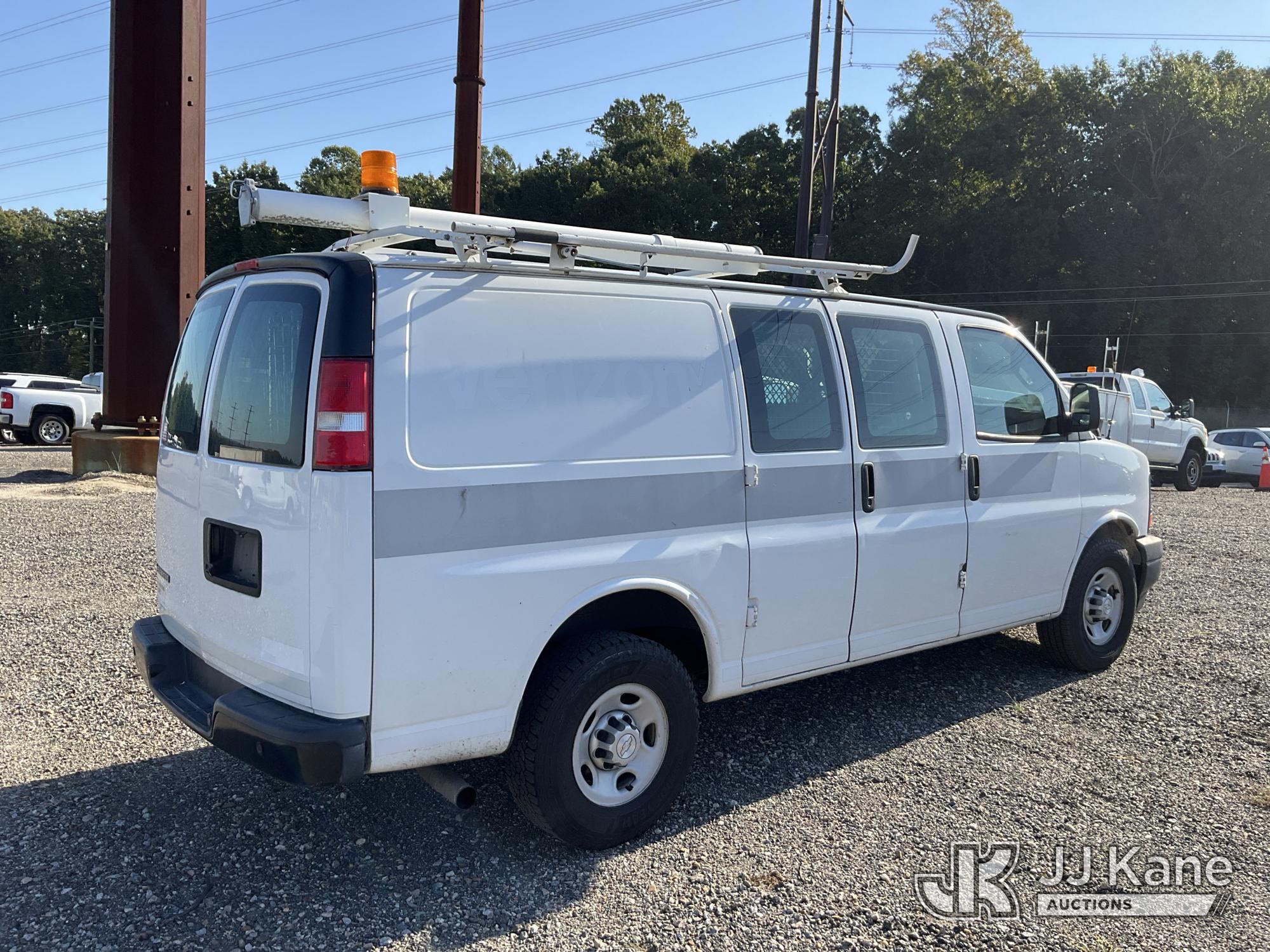 2017 Chevrolet EXPRESS G2500