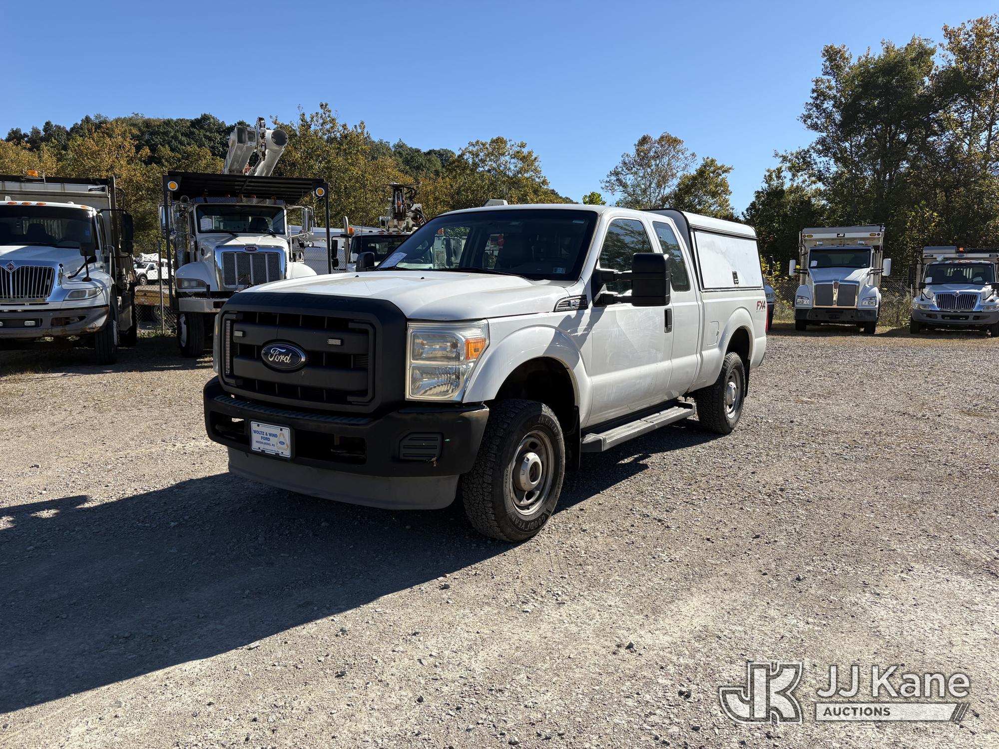 2013 Ford F250 4x4 Extended-Cab Pickup Truck (1647343)