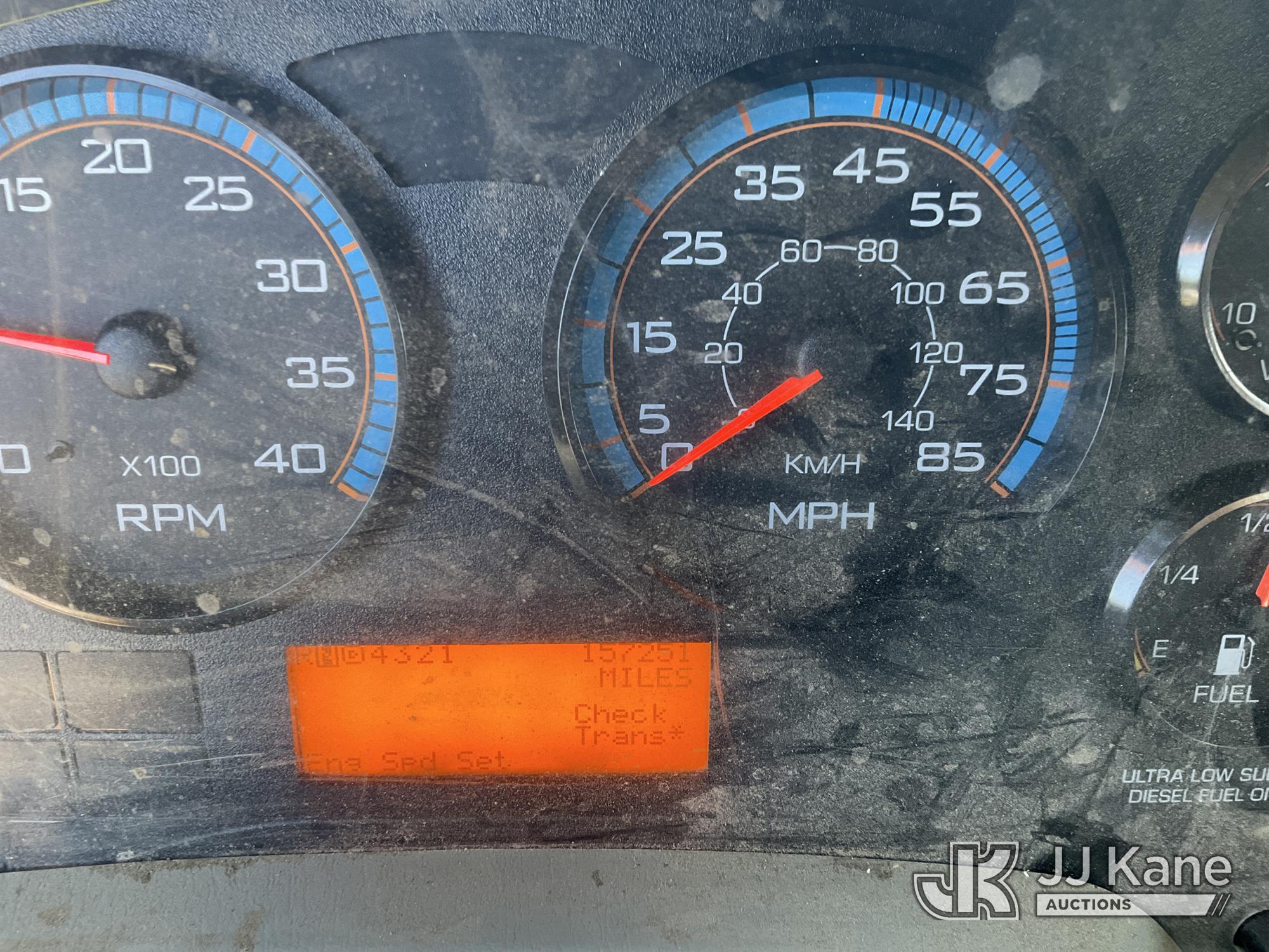 2011 International 7300 4X4